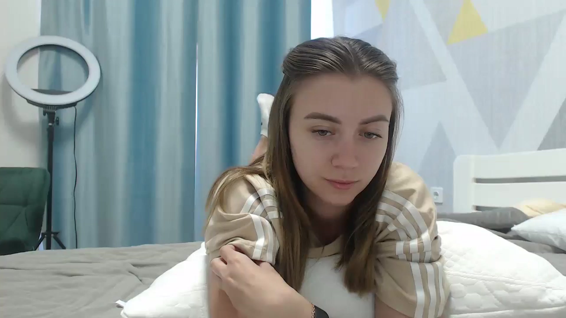 Gallery image thumbnail from Sulfate0's myfreecams stream on, 06/27/2025, 07:45 image 19 of 20