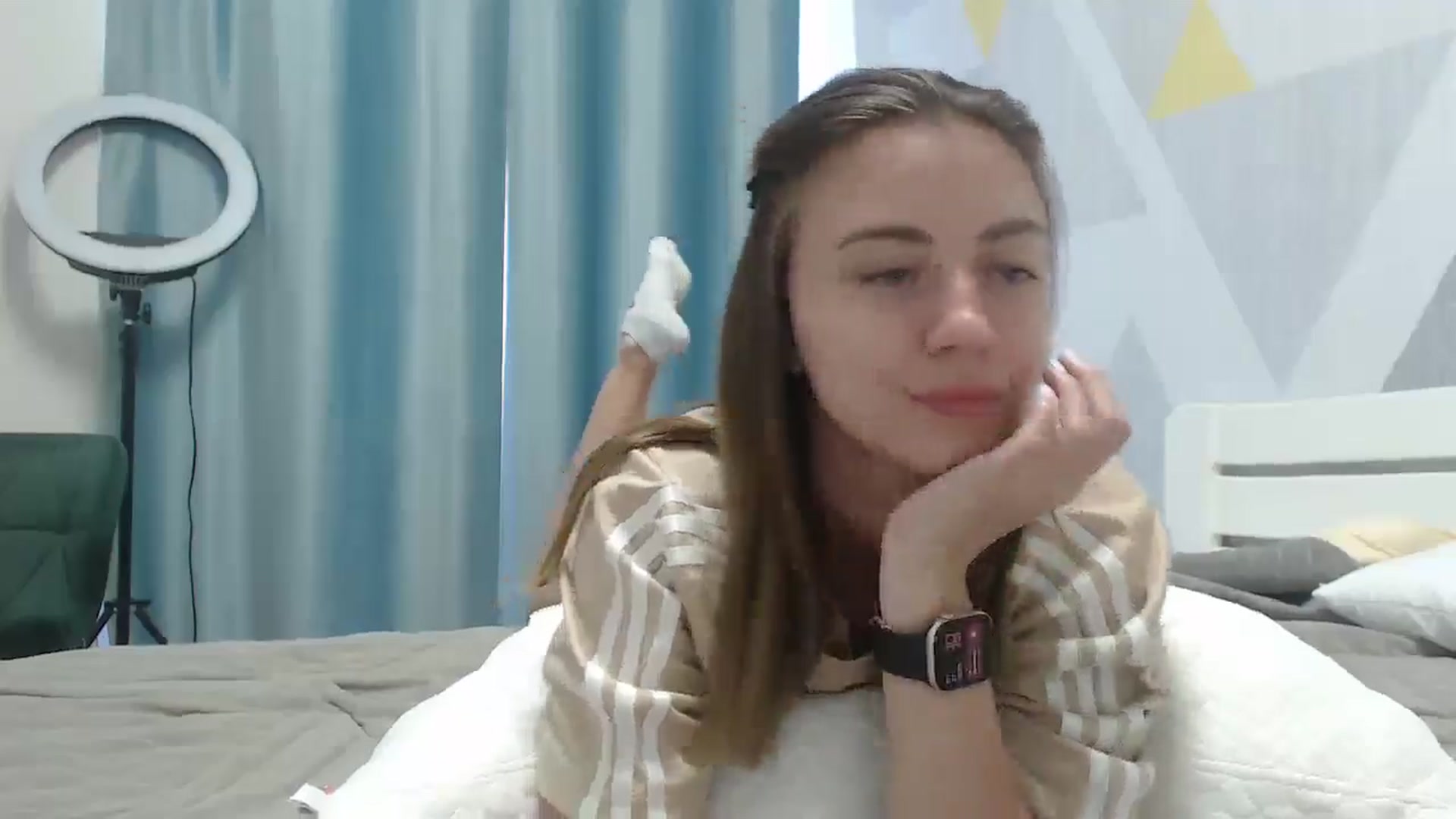Gallery image thumbnail from Sulfate0's myfreecams stream on, 06/27/2025, 07:45 image 5 of 20