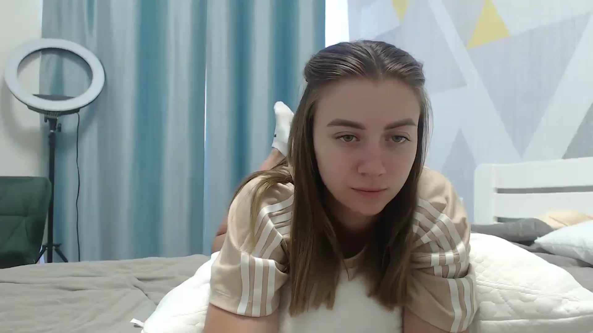 Gallery image thumbnail from Sulfate0's myfreecams stream on, 06/27/2025, 07:45 image 13 of 20