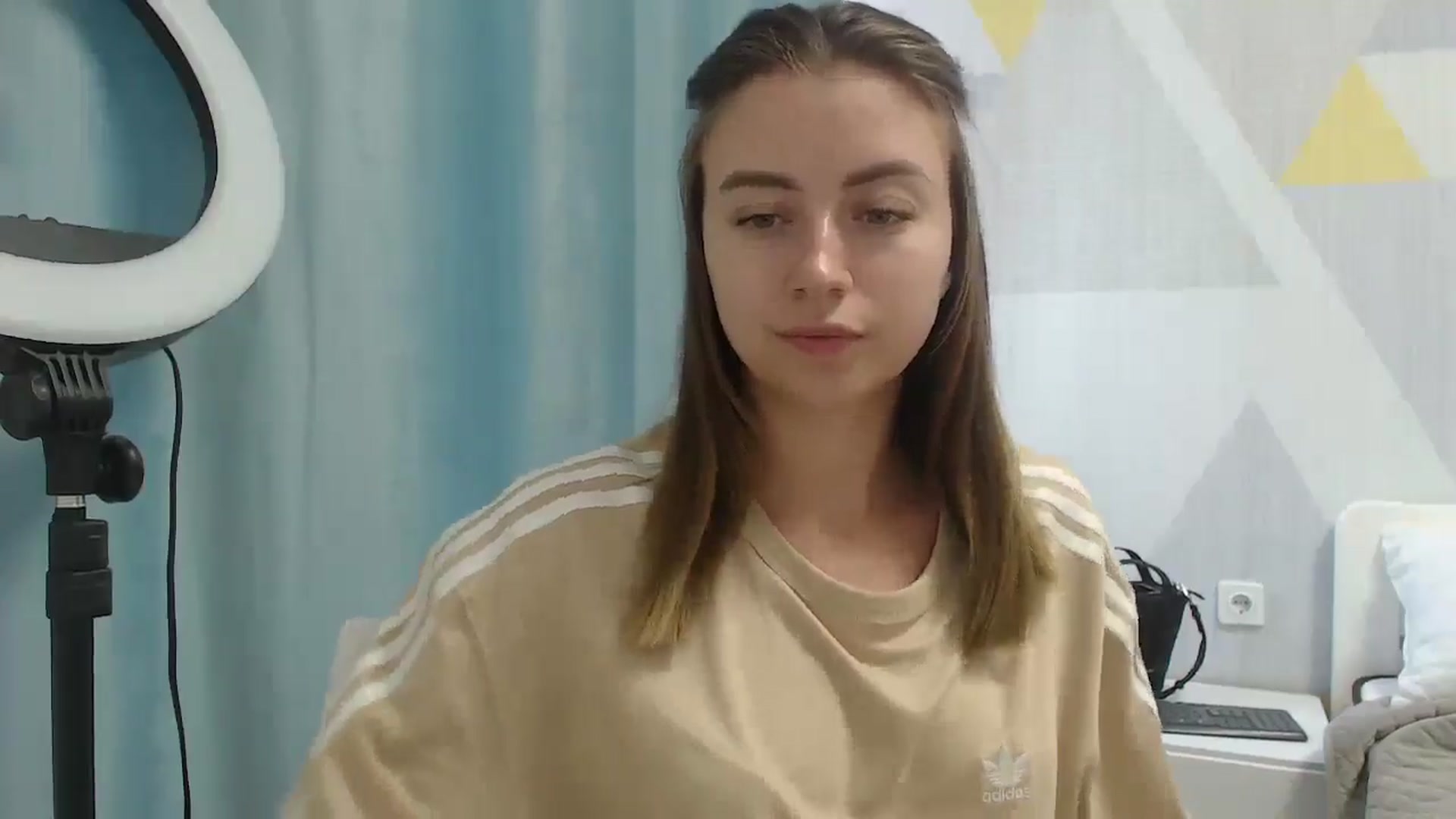 Gallery image thumbnail from Sulfate0's myfreecams stream on, 06/27/2025, 08:48 image 4 of 20