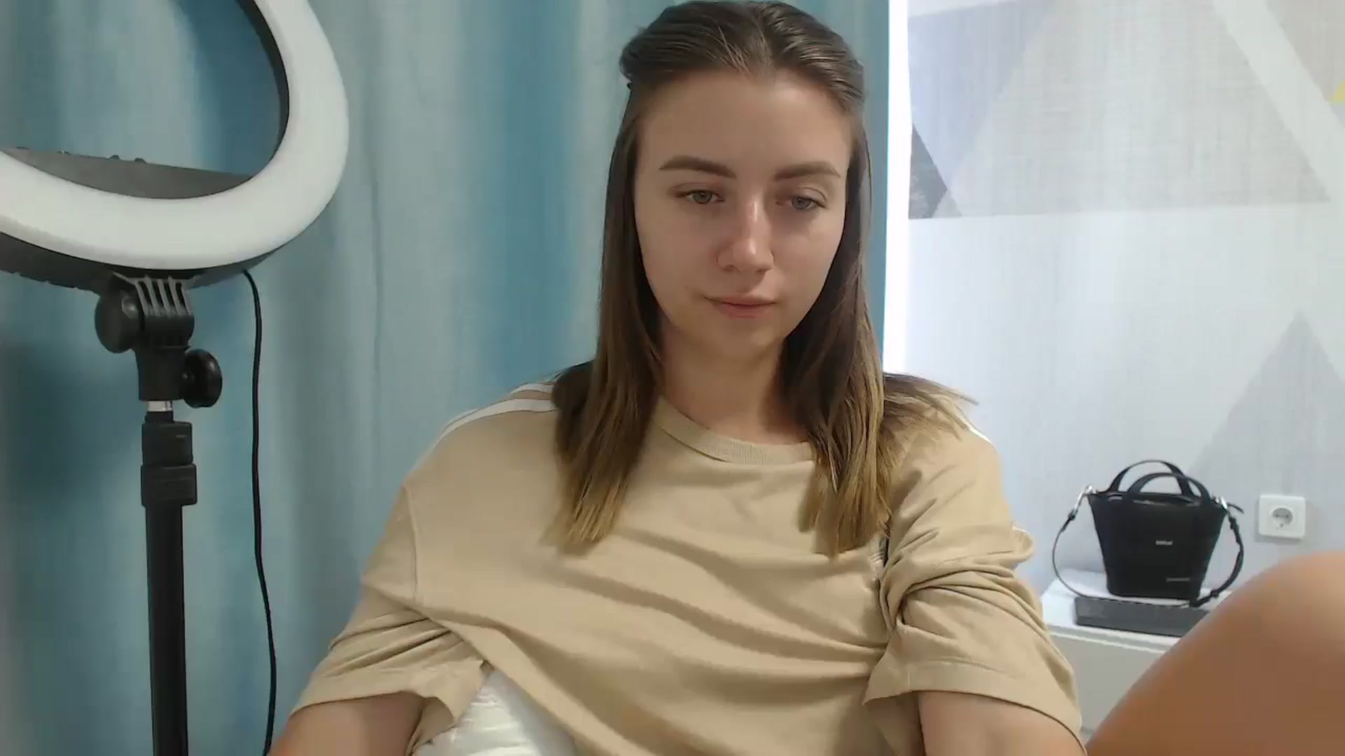 Gallery image thumbnail from Sulfate0's myfreecams stream on, 06/27/2025, 08:48 image 20 of 20