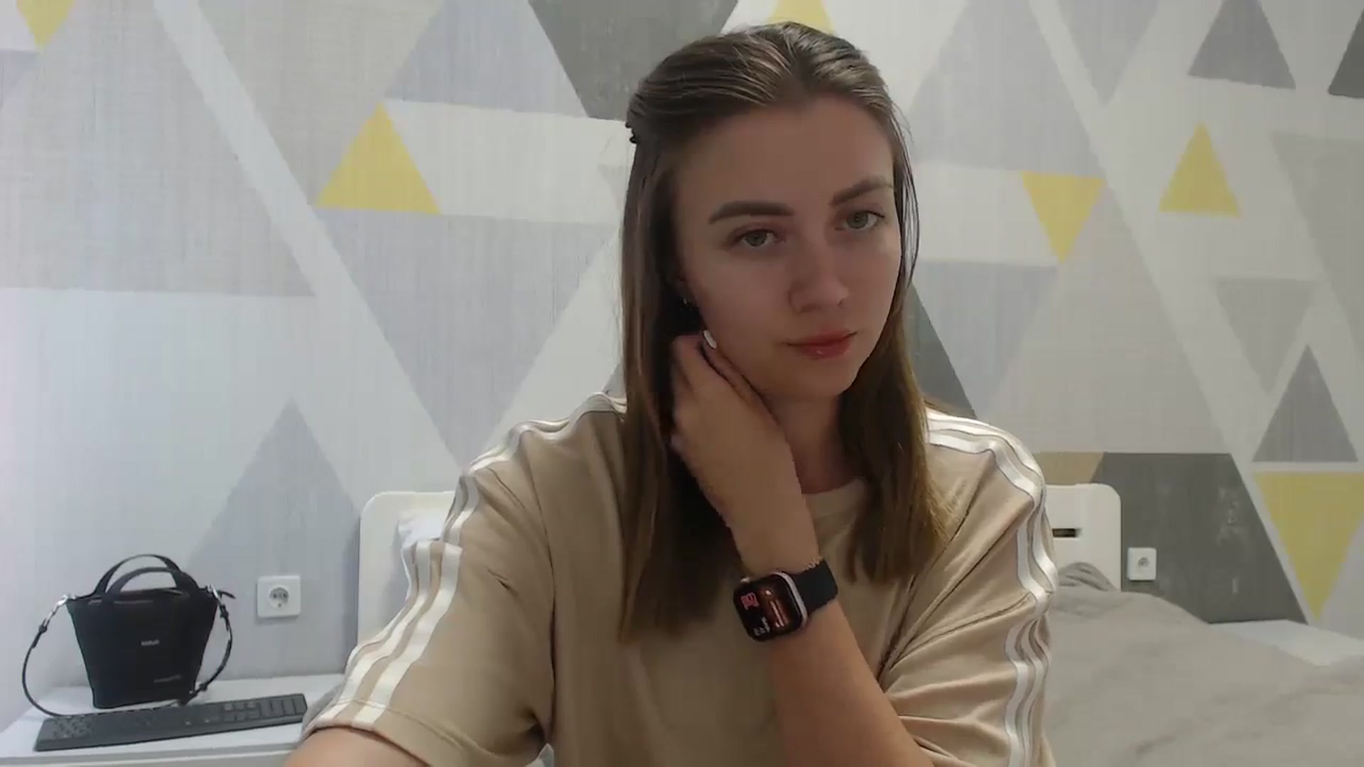 Gallery image thumbnail from Sulfate0's myfreecams stream on, 06/27/2025, 10:26 image 7 of 20