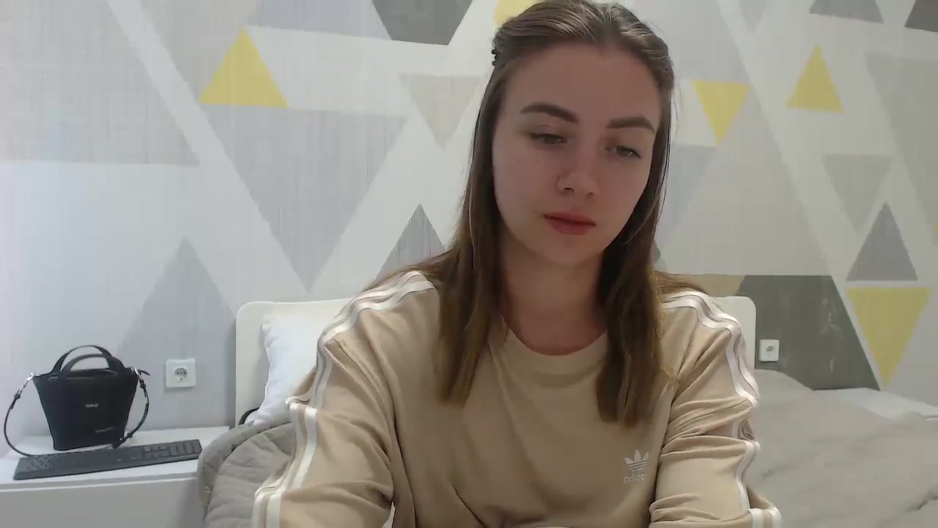 Gallery image thumbnail from Sulfate0's myfreecams stream on, 06/27/2025, 10:45 image 8 of 20