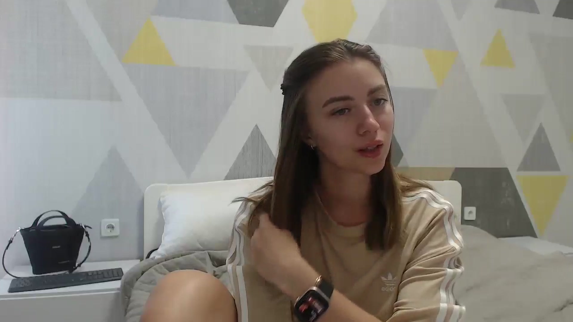 Gallery image thumbnail from Sulfate0's myfreecams stream on, 06/27/2025, 10:45 image 10 of 20
