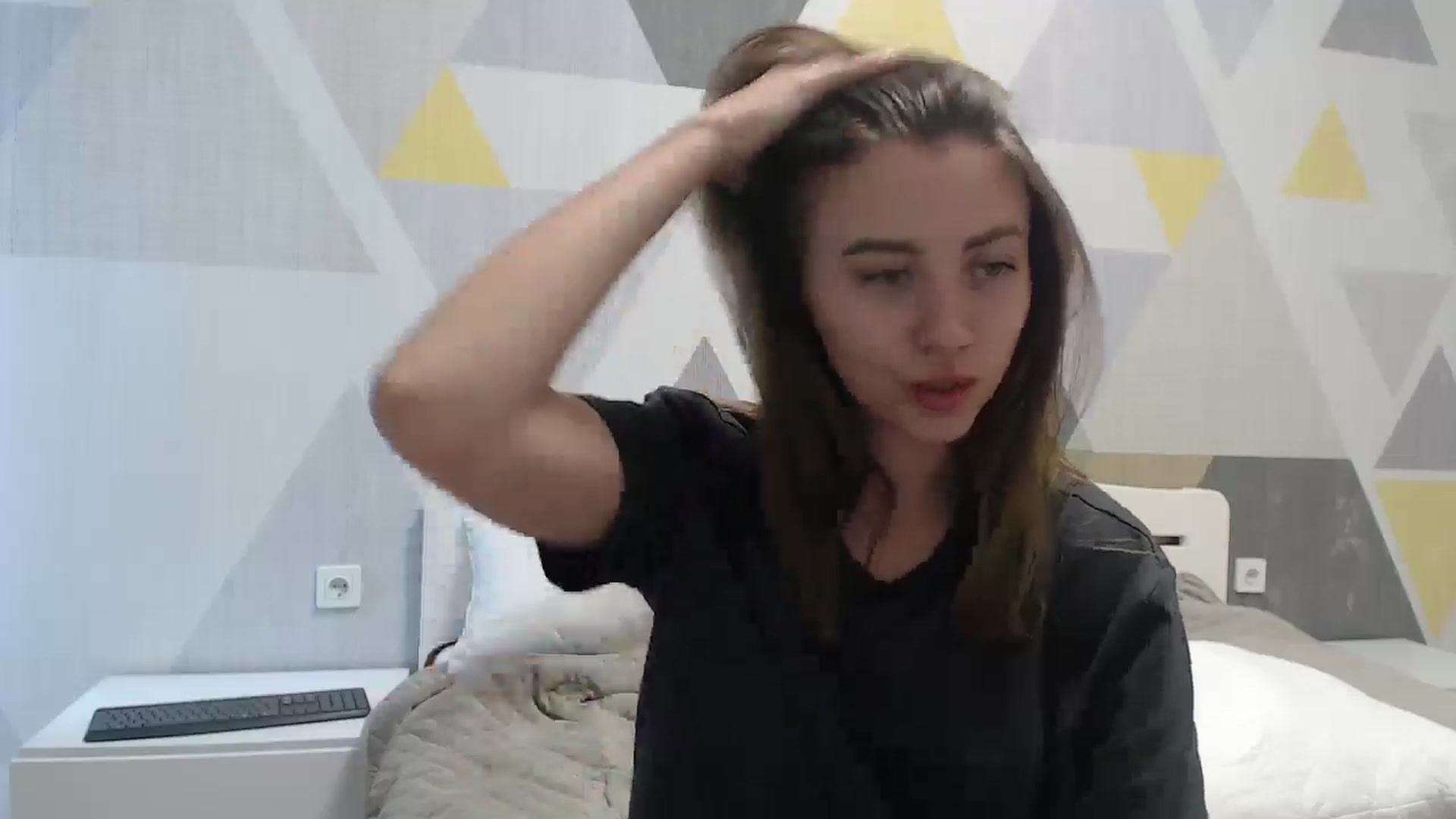 Gallery image thumbnail from Sulfate0's myfreecams stream on, 06/28/2025, 08:44 image 3 of 20