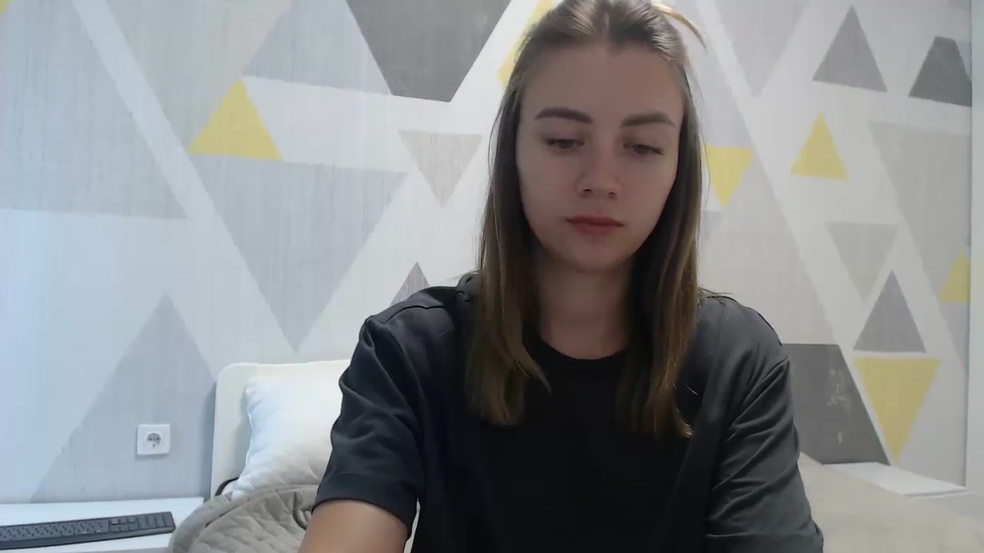 Gallery image thumbnail from Sulfate0's myfreecams stream on, 06/28/2025, 08:44 image 14 of 20