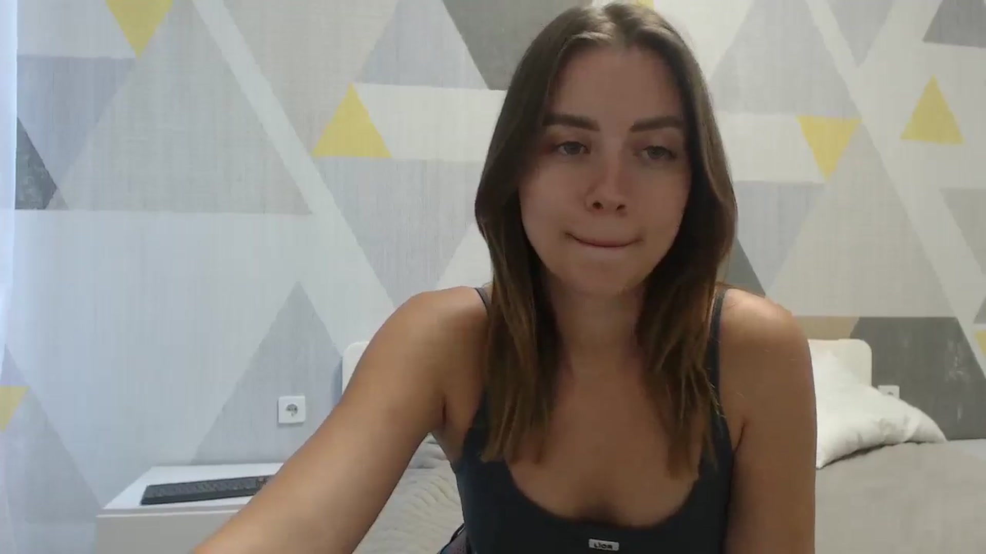 Gallery image thumbnail from Sulfate0's myfreecams stream on, 07/04/2025, 09:25 image 14 of 20