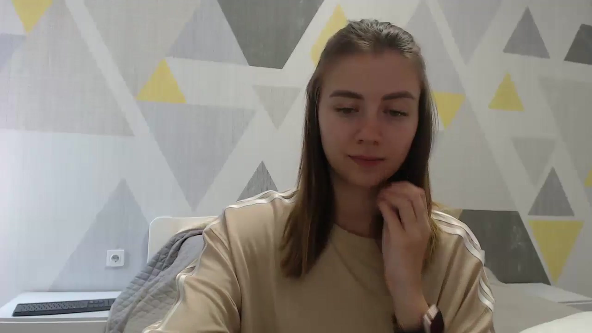 Gallery image thumbnail from Sulfate0's myfreecams stream on, 07/06/2025, 10:26 image 10 of 20