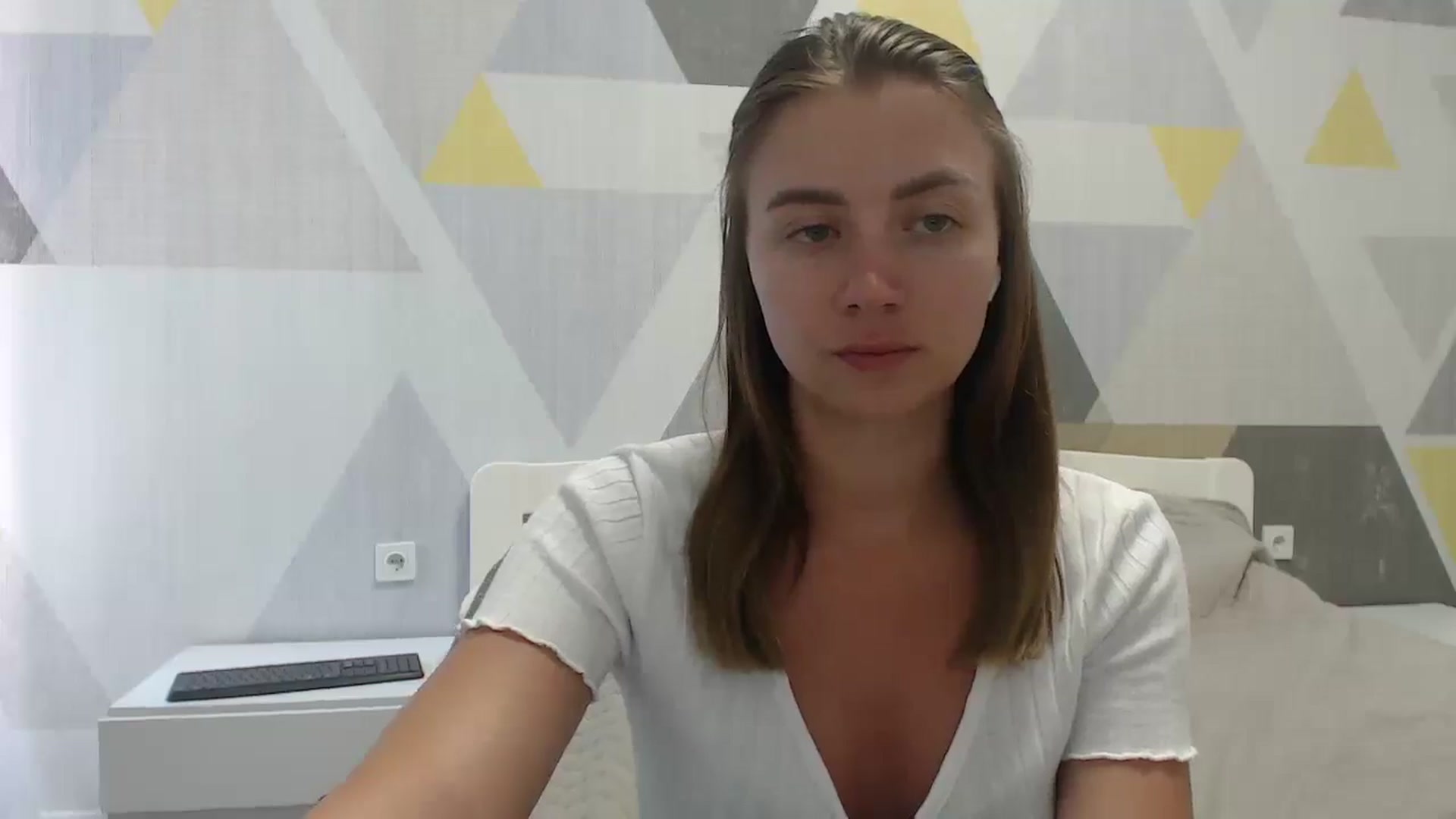 Gallery image thumbnail from Sulfate0's myfreecams stream on, 07/08/2025, 12:18 image 11 of 20