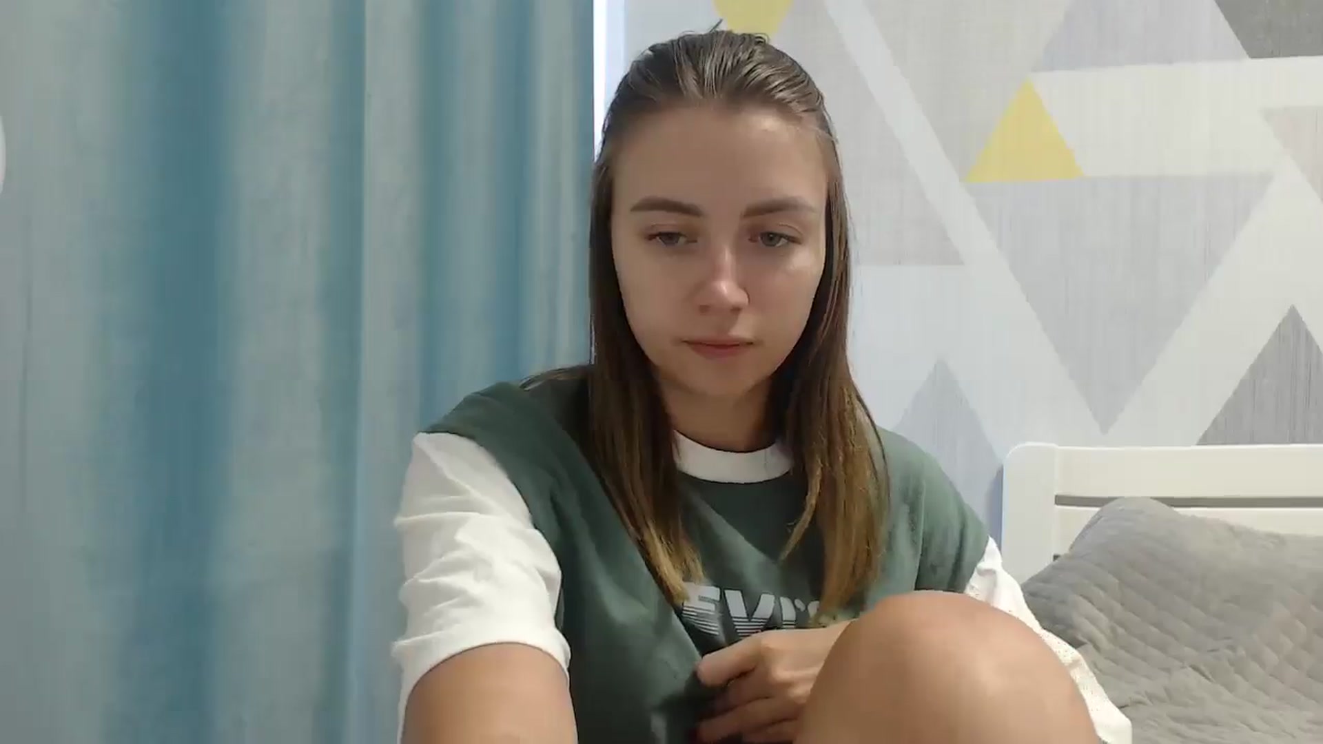 Gallery image thumbnail from Sulfate0's myfreecams stream on, 07/11/2025, 07:43 image 6 of 20