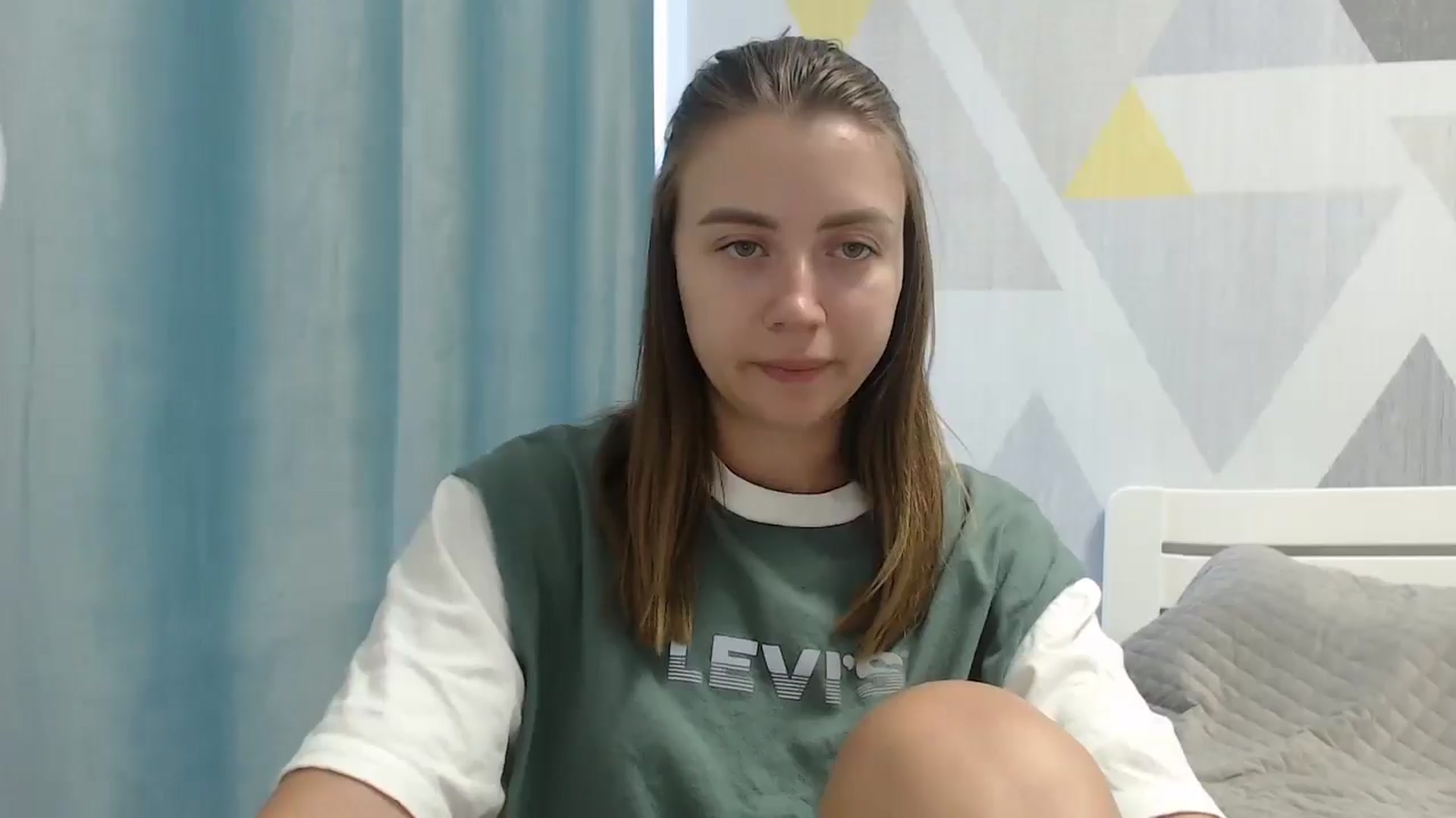 Gallery image thumbnail from Sulfate0's myfreecams stream on, 07/11/2025, 07:43 image 16 of 20