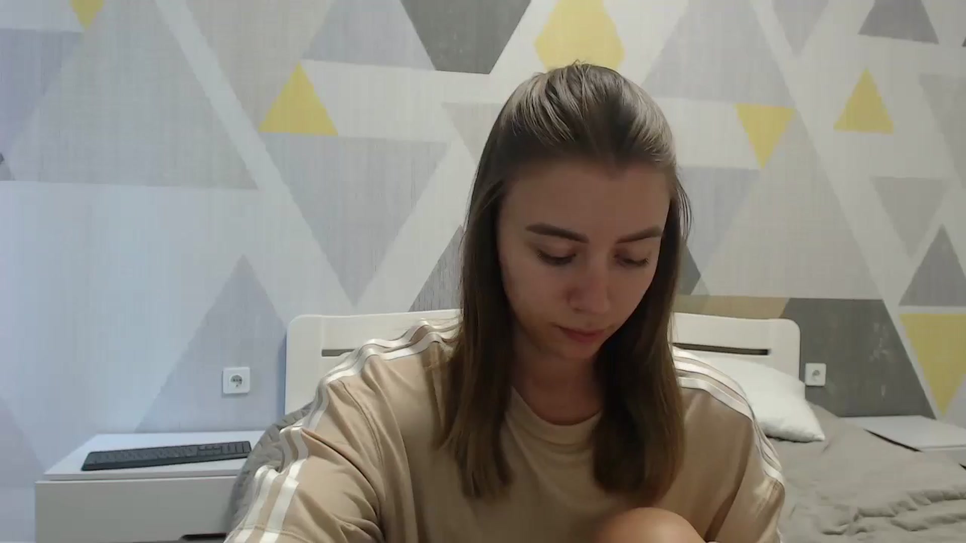 Gallery image thumbnail from Sulfate0's myfreecams stream on, 07/12/2025, 07:42 image 15 of 20