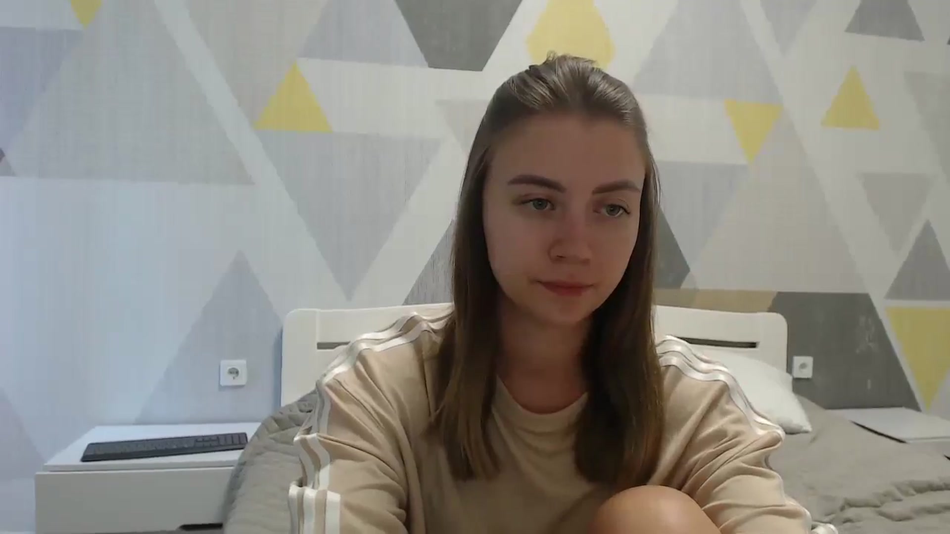 Gallery image thumbnail from Sulfate0's myfreecams stream on, 07/12/2025, 07:42 image 16 of 20