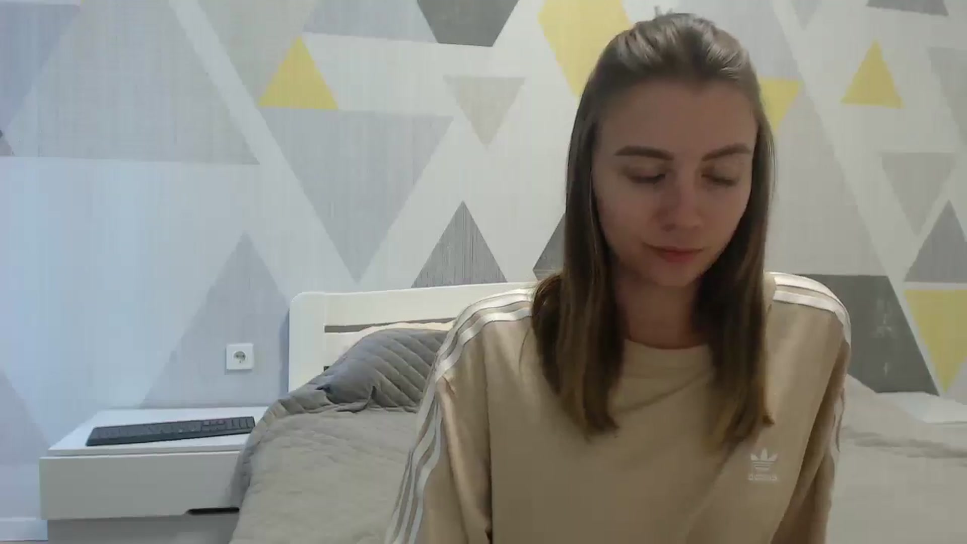 Gallery image thumbnail from Sulfate0's myfreecams stream on, 07/12/2025, 08:39 image 18 of 20