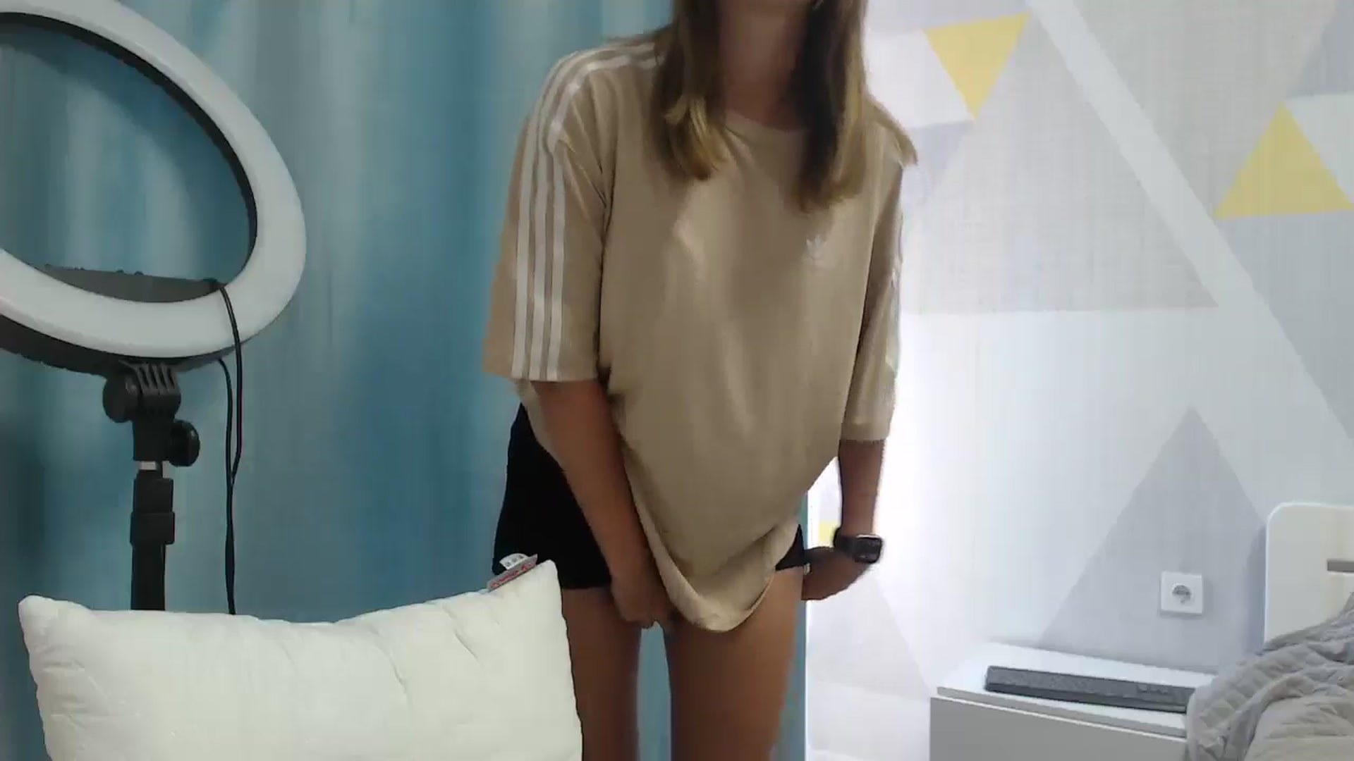 Gallery image thumbnail from Sulfate0's myfreecams stream on, 07/12/2025, 11:09 image 6 of 20