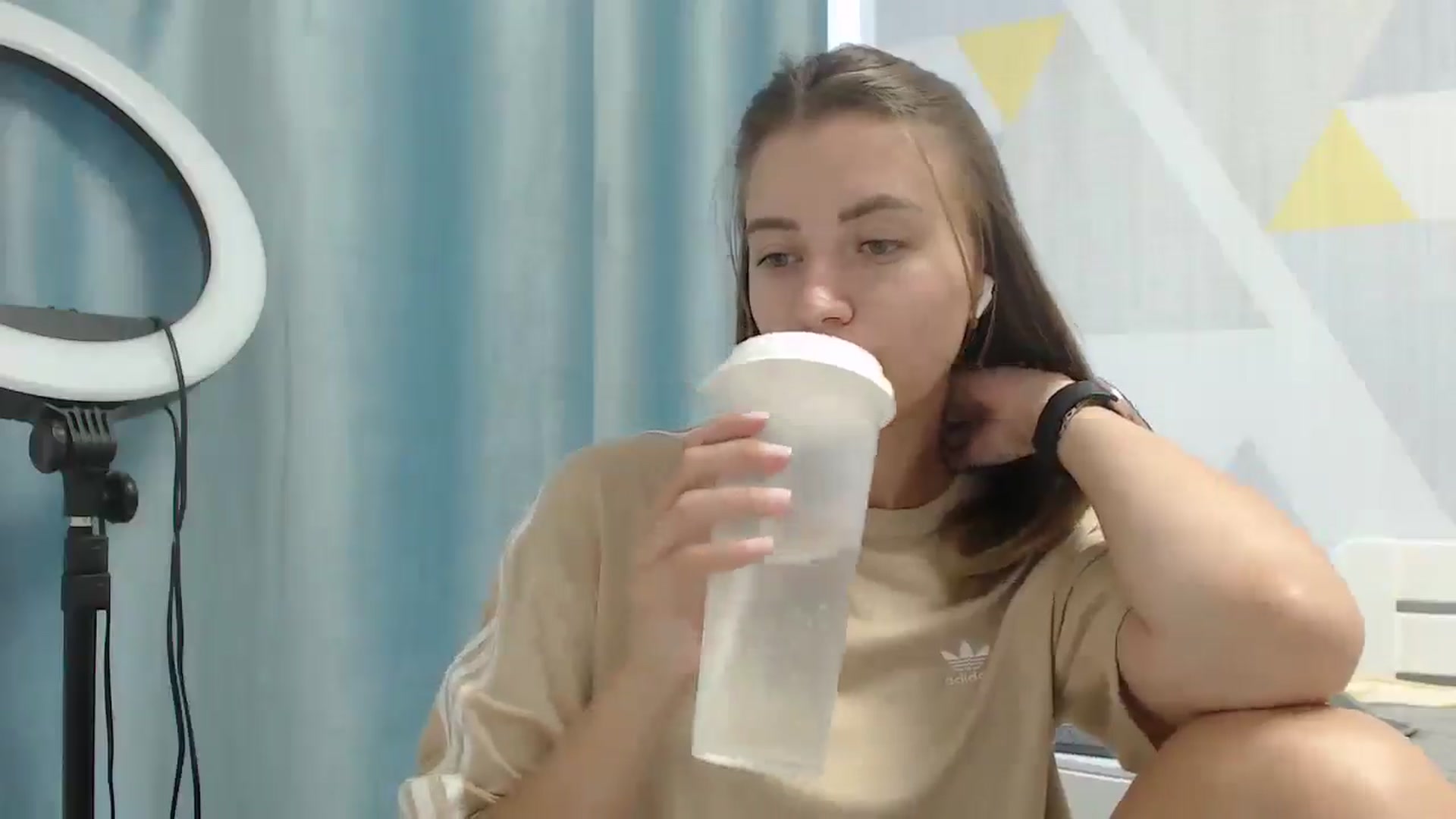 Gallery image thumbnail from Sulfate0's myfreecams stream on, 07/14/2025, 07:40 image 16 of 20