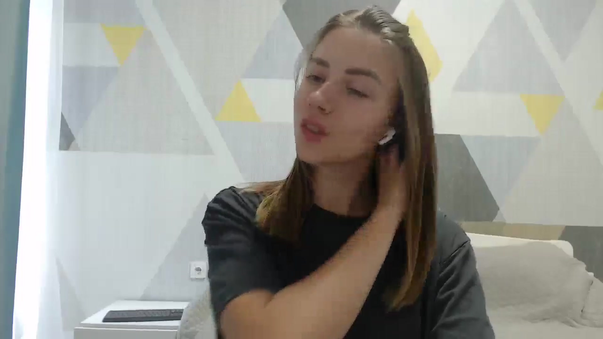 Gallery image thumbnail from Sulfate0's myfreecams stream on, 07/17/2025, 09:59 image 5 of 20