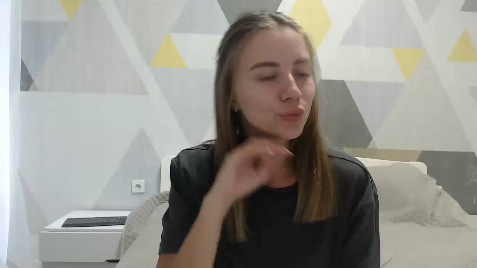Gallery image thumbnail from Sulfate0's myfreecams stream on, 07/17/2025, 10:50 image 1 of 20