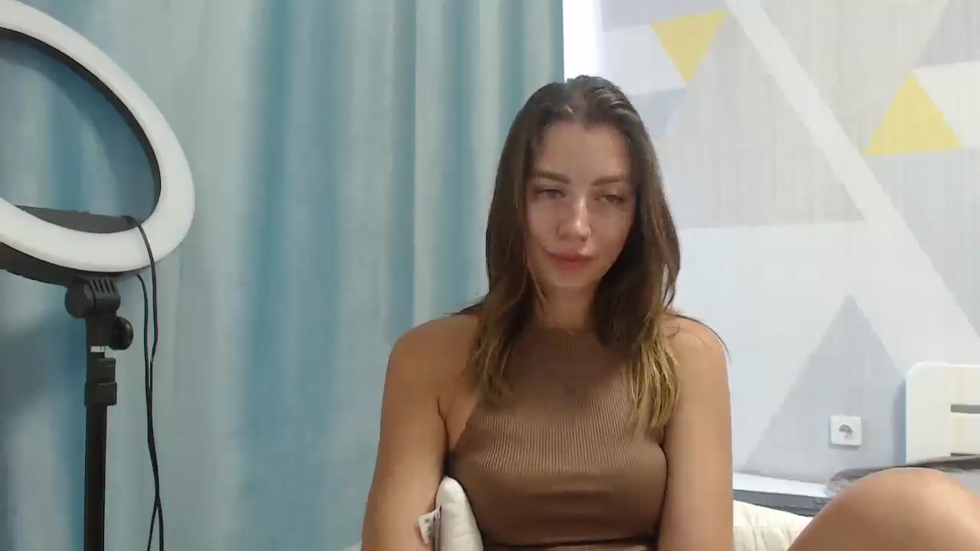 Gallery image thumbnail from Sulfate0's myfreecams stream on, 07/20/2025, 08:31 image 14 of 20