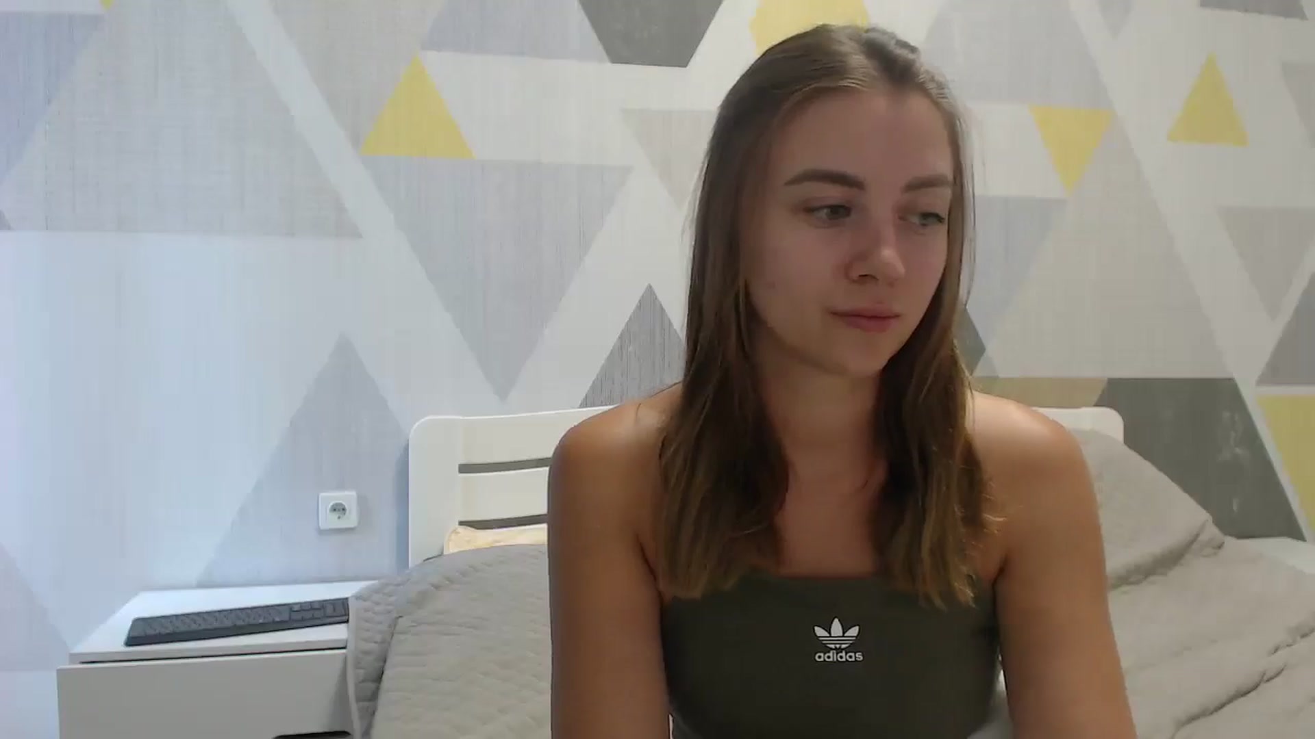 Gallery image thumbnail from Sulfate0's myfreecams stream on, 07/24/2025, 09:31 image 17 of 20