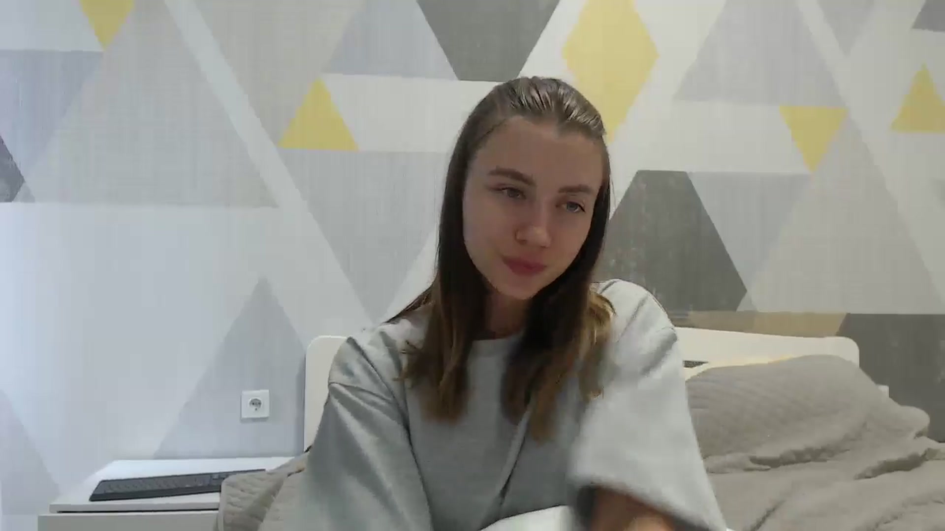 Gallery image thumbnail from Sulfate0's myfreecams stream on, 07/25/2025, 14:34 image 9 of 20