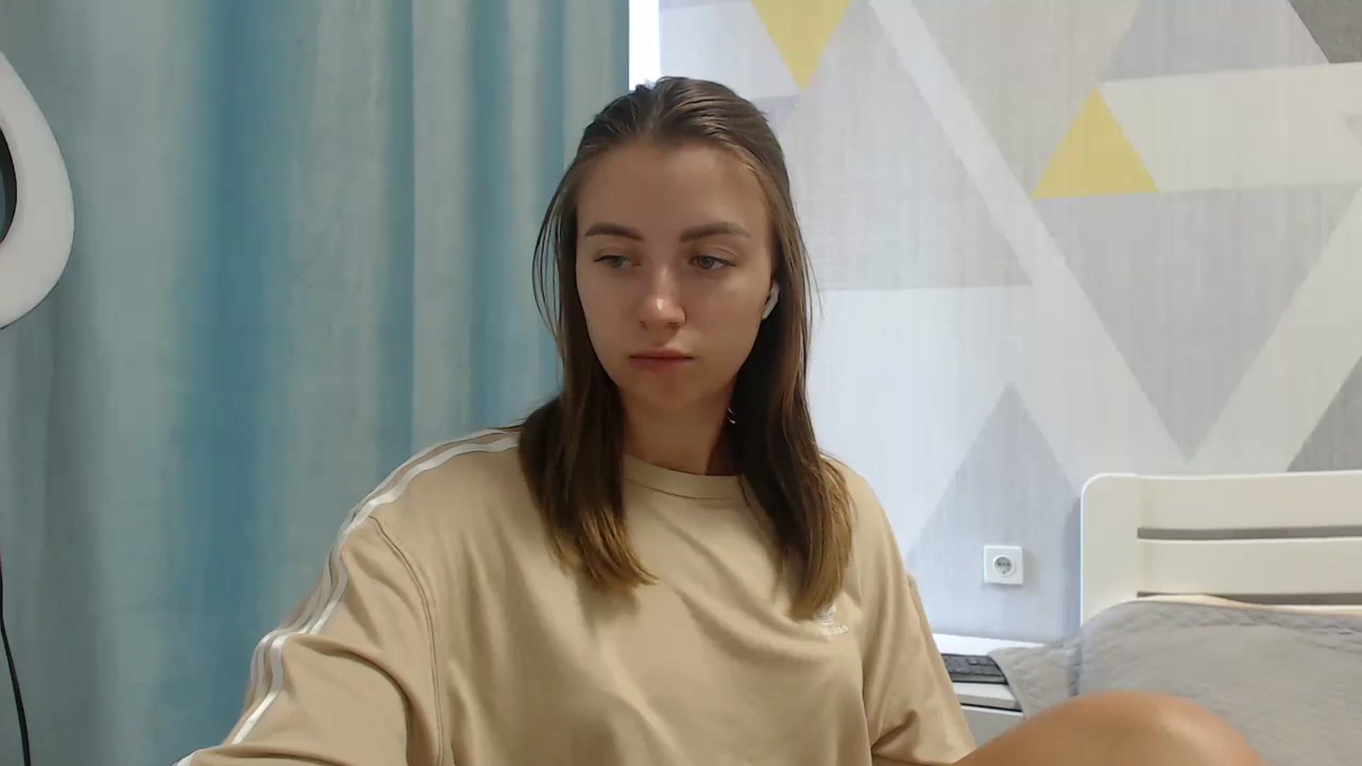 Gallery image thumbnail from Sulfate0's myfreecams stream on, 07/27/2025, 09:10 image 15 of 20