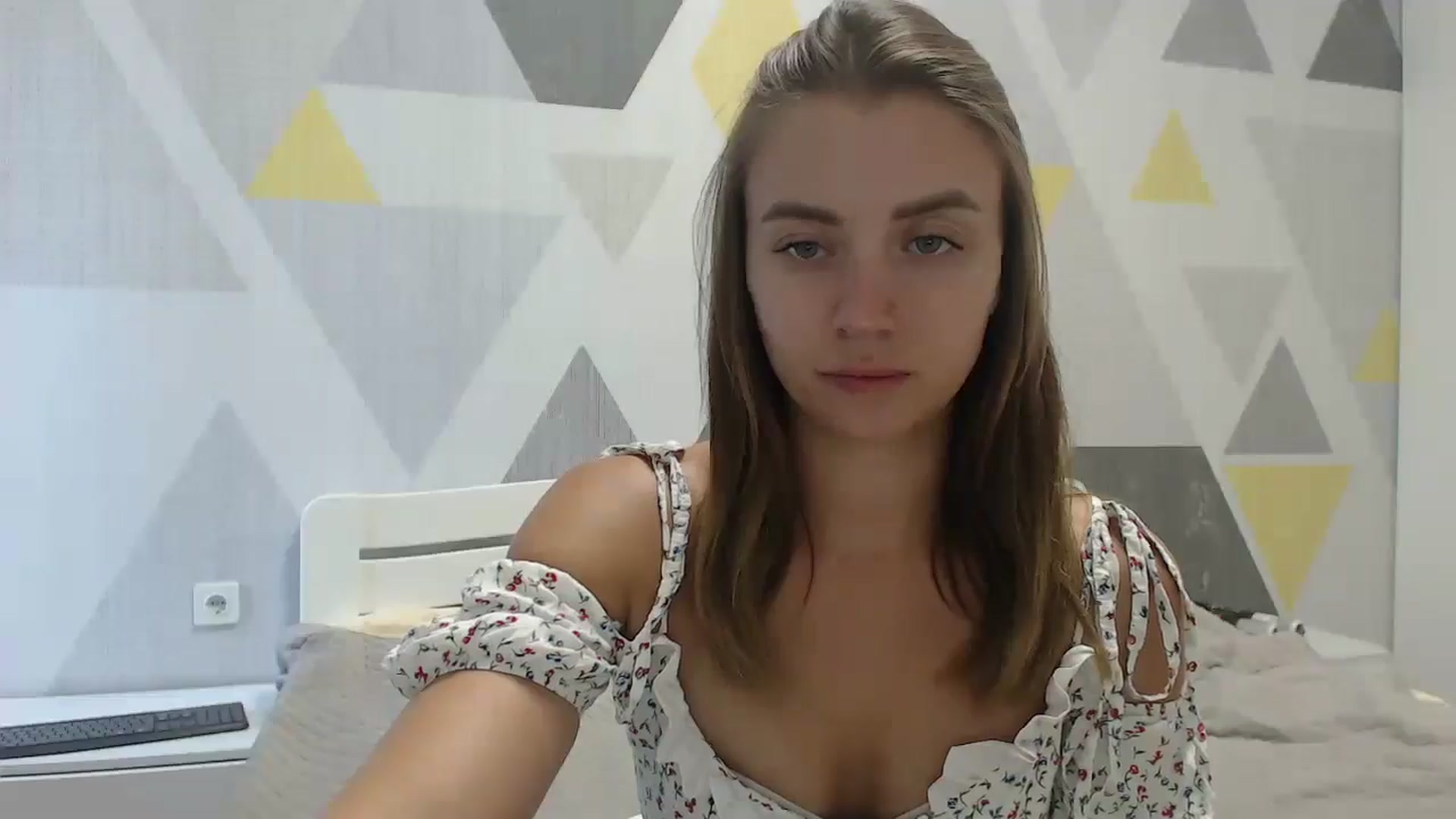 Gallery image thumbnail from Sulfate0's myfreecams stream on, 07/28/2025, 08:55 image 15 of 20