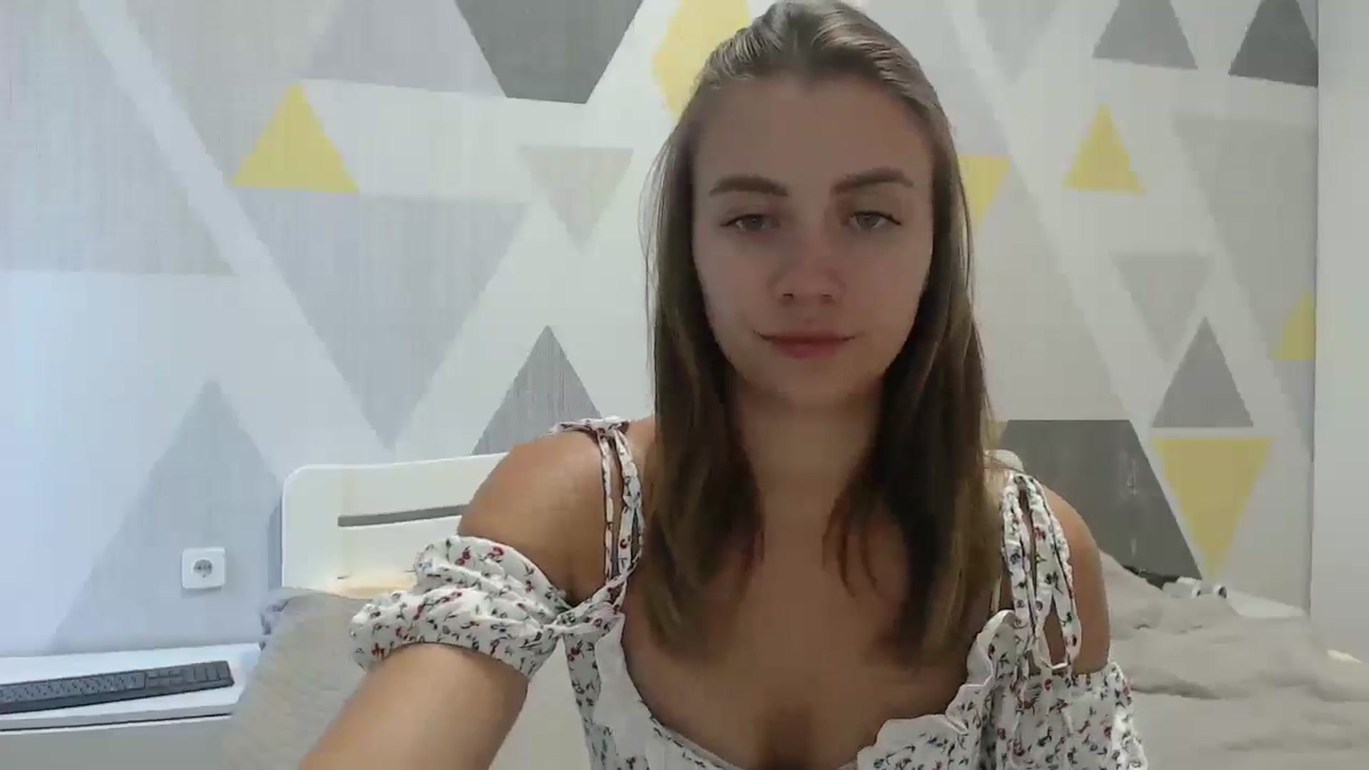 Gallery image thumbnail from Sulfate0's myfreecams stream on, 07/28/2025, 08:55 image 6 of 20