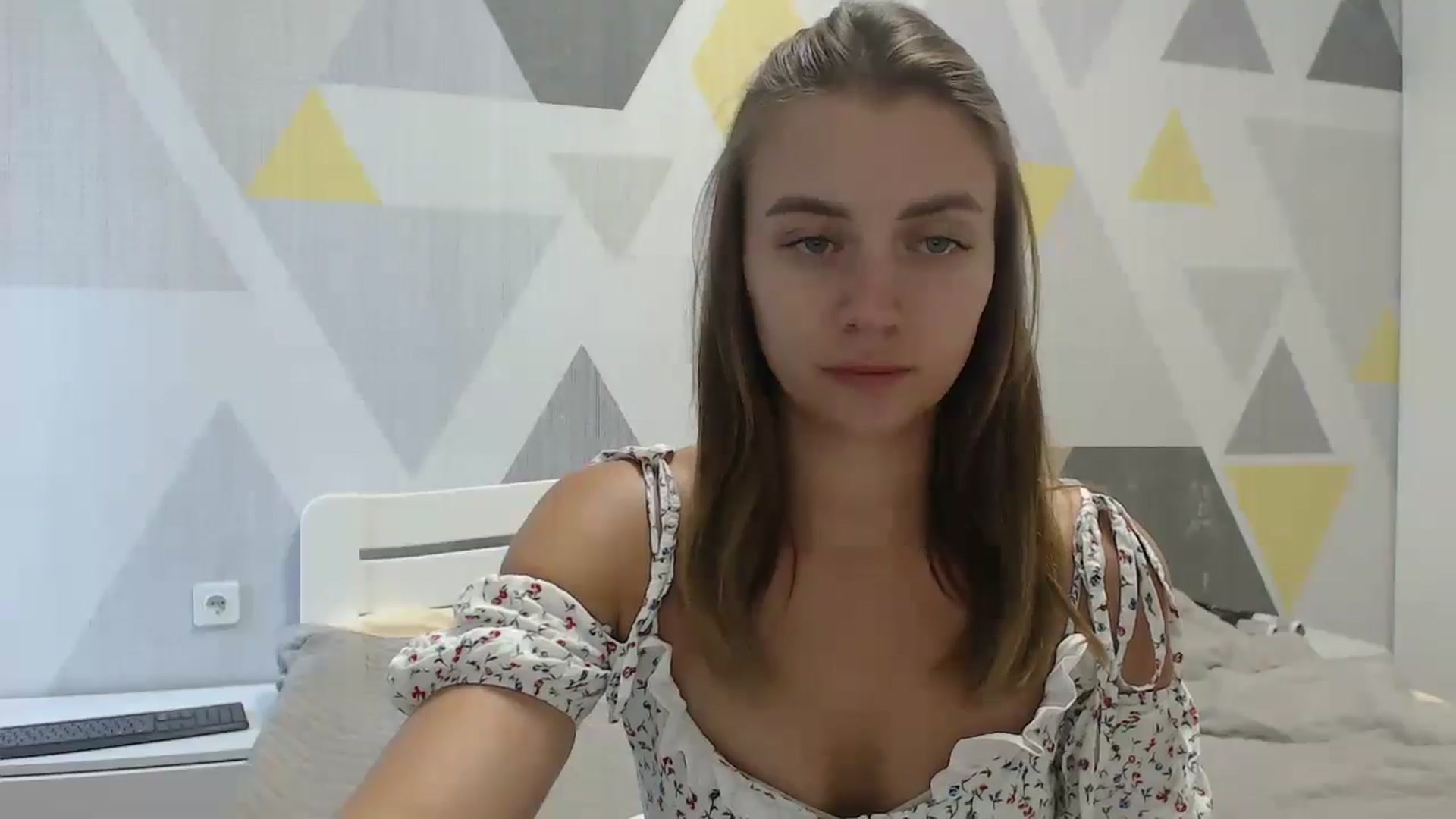 Gallery image thumbnail from Sulfate0's myfreecams stream on, 07/28/2025, 08:55 image 12 of 20