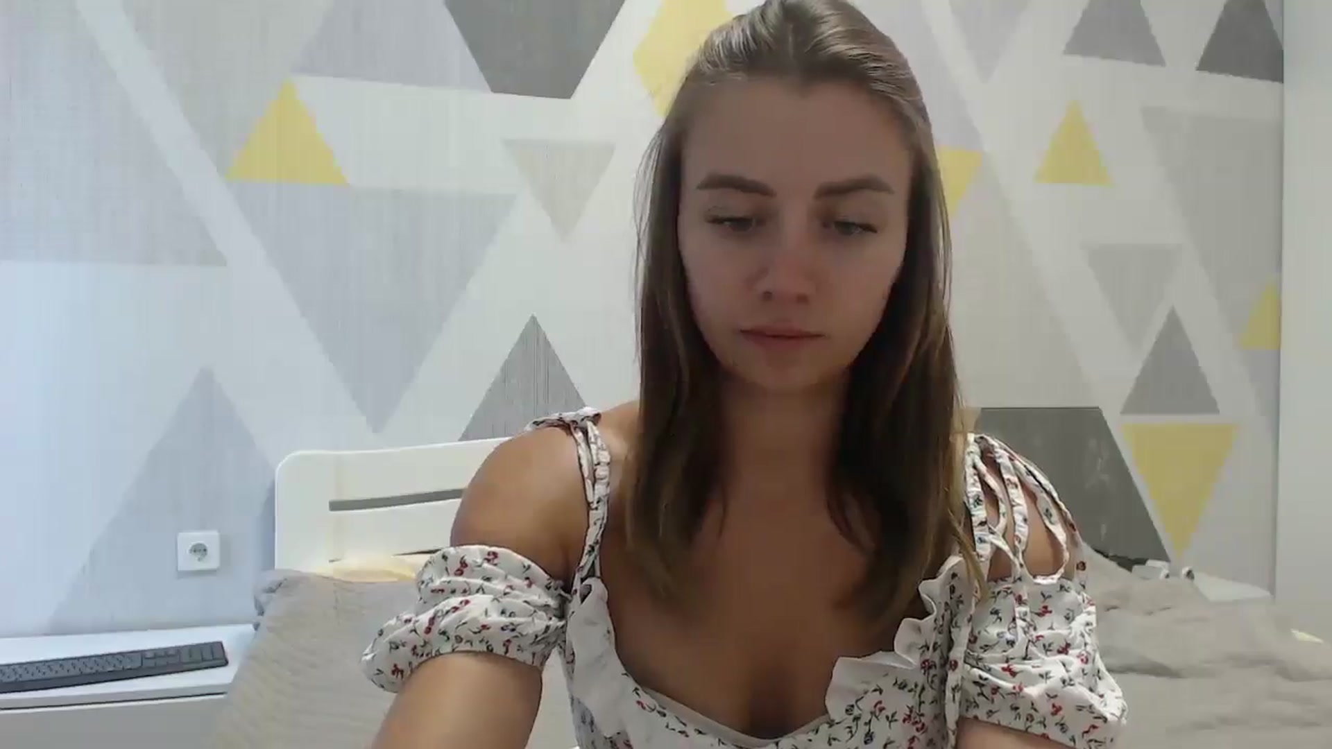 Gallery image thumbnail from Sulfate0's myfreecams stream on, 07/28/2025, 08:55 image 18 of 20