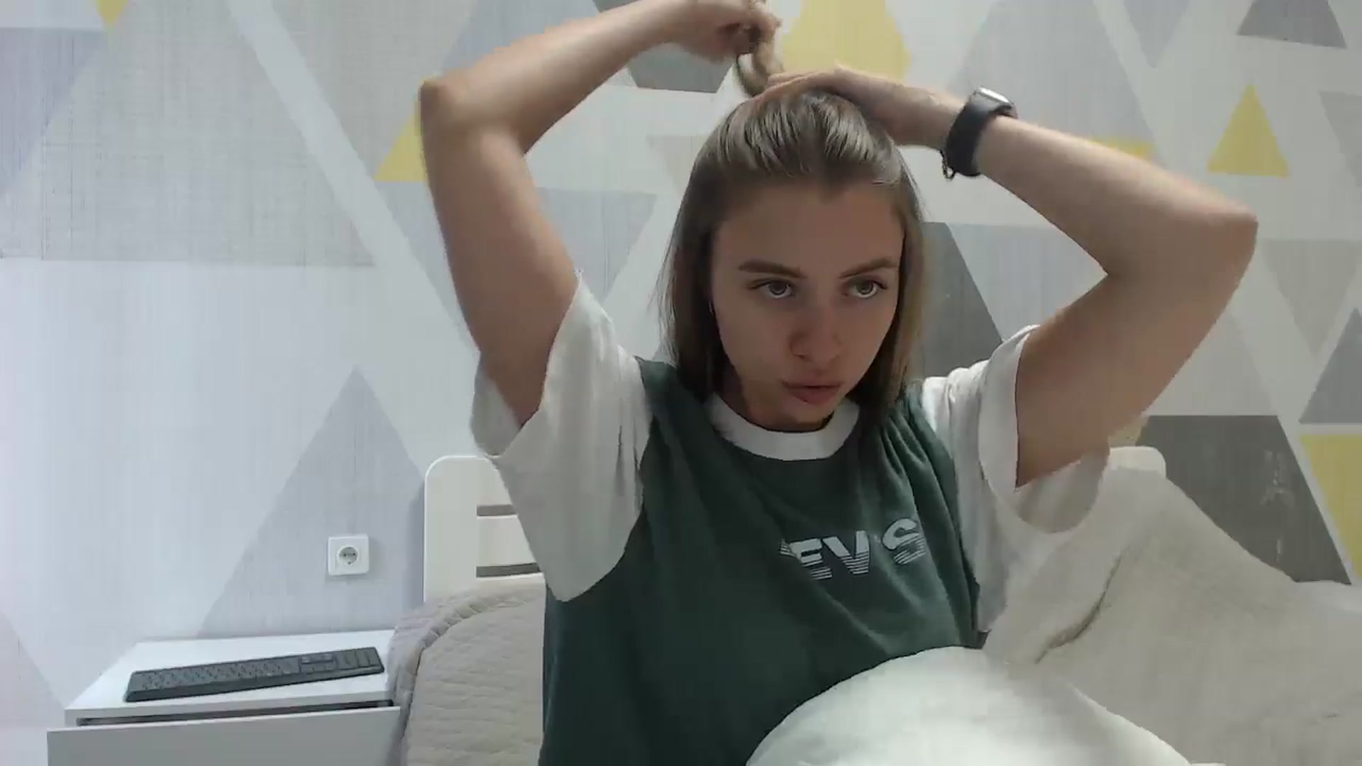 Gallery image thumbnail from Sulfate0's myfreecams stream on, 07/30/2025, 08:57 image 3 of 20