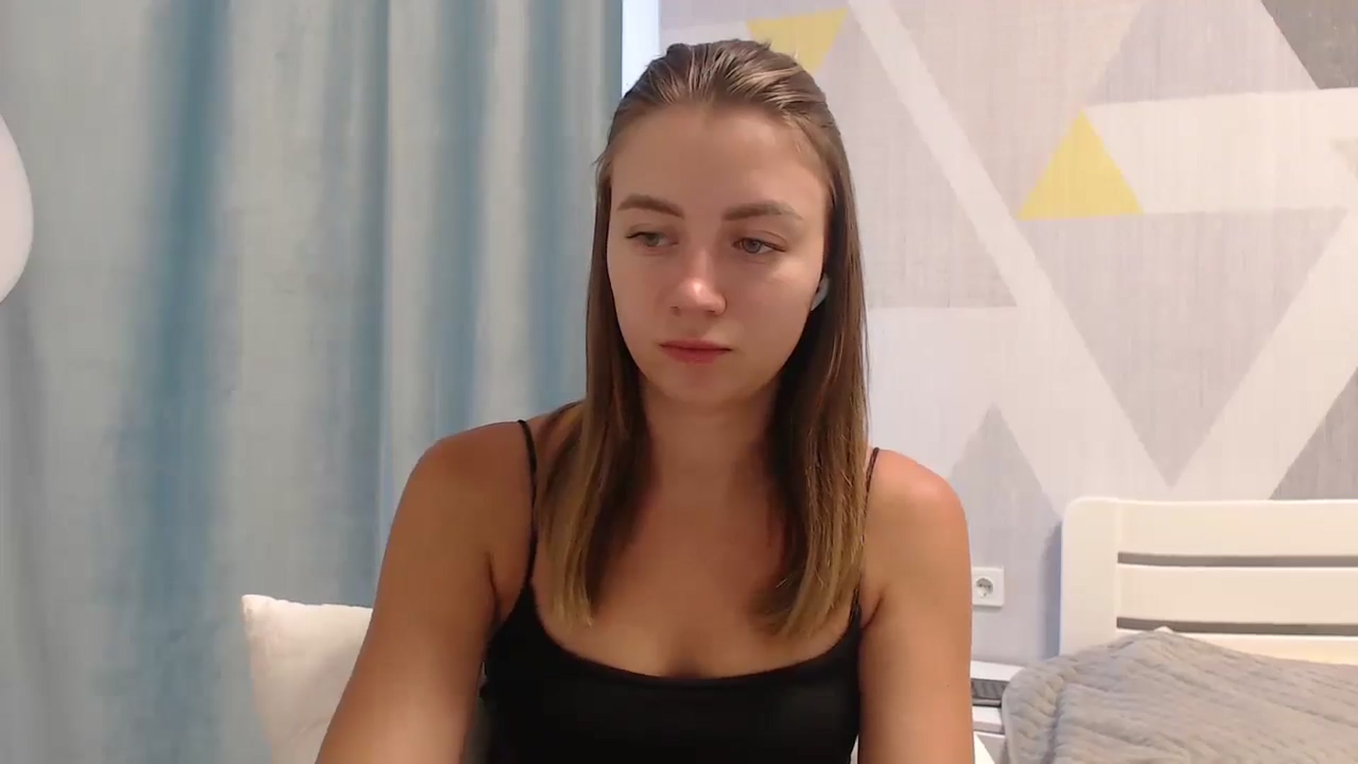 Gallery image thumbnail from Sulfate0's myfreecams stream on, 08/04/2025, 07:42 image 7 of 20