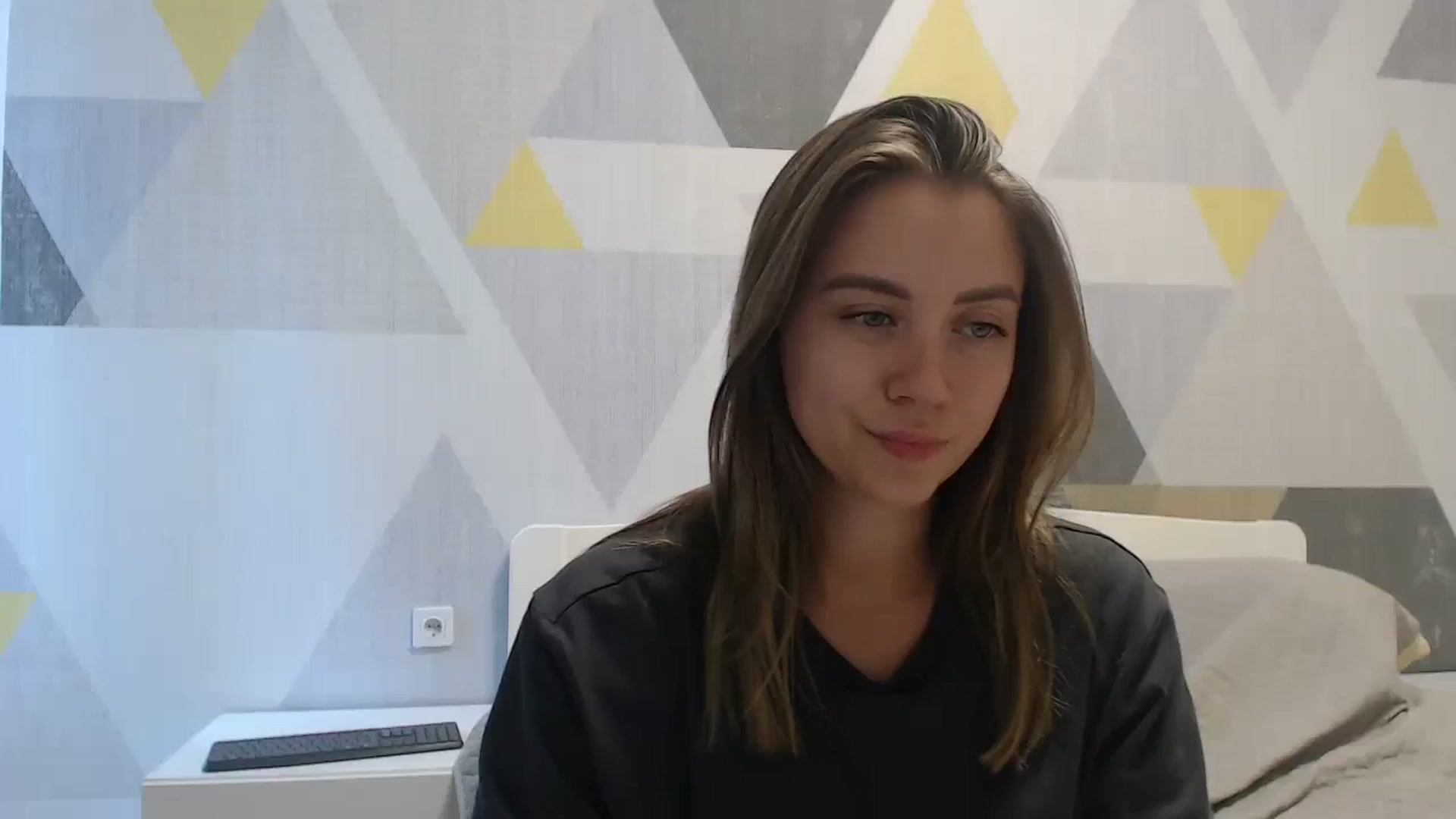 Gallery image thumbnail from Sulfate0's myfreecams stream on, 08/06/2025, 09:39 image 6 of 20