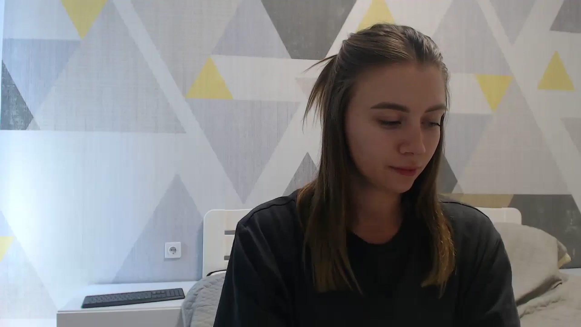 Gallery image thumbnail from Sulfate0's myfreecams stream on, 08/06/2025, 10:16 image 10 of 20