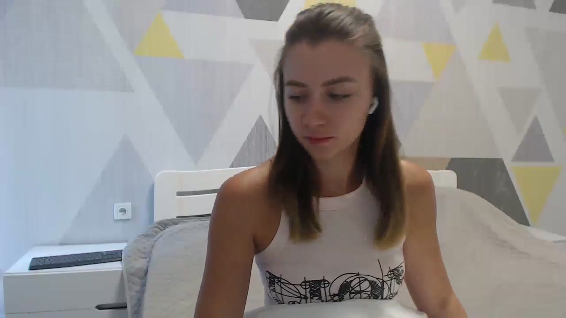 Gallery image thumbnail from Sulfate0's myfreecams stream on, 08/07/2025, 08:07 image 8 of 20
