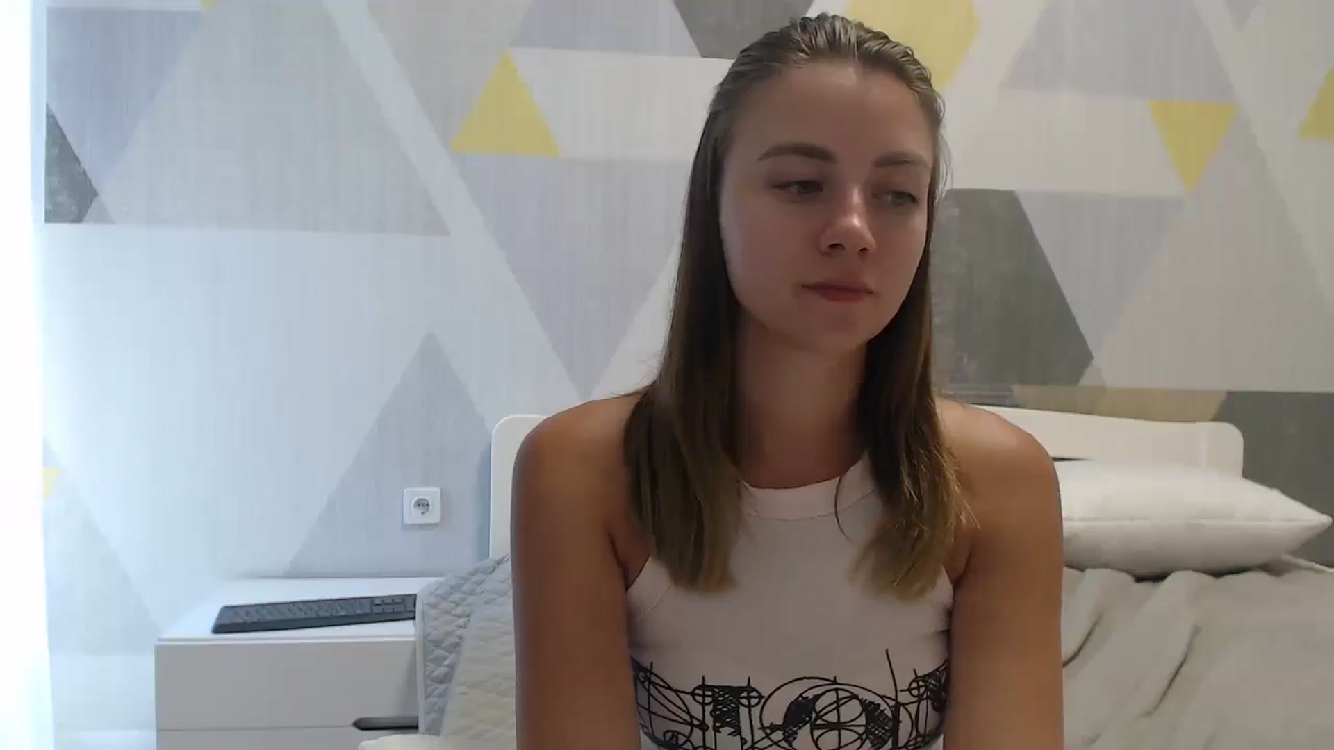 Gallery image thumbnail from Sulfate0's myfreecams stream on, 08/07/2025, 10:53 image 17 of 20