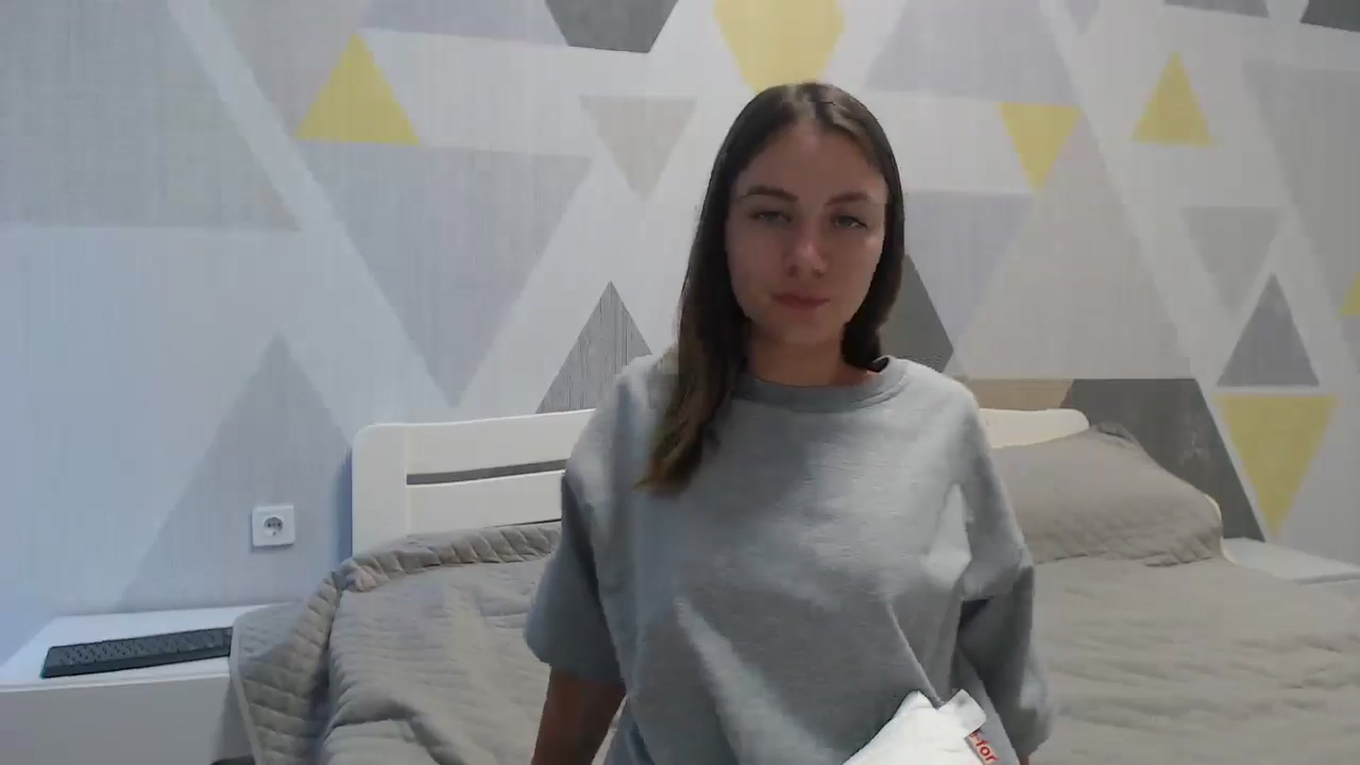 Gallery image thumbnail from Sulfate0's myfreecams stream on, 08/08/2025, 06:53 image 15 of 20