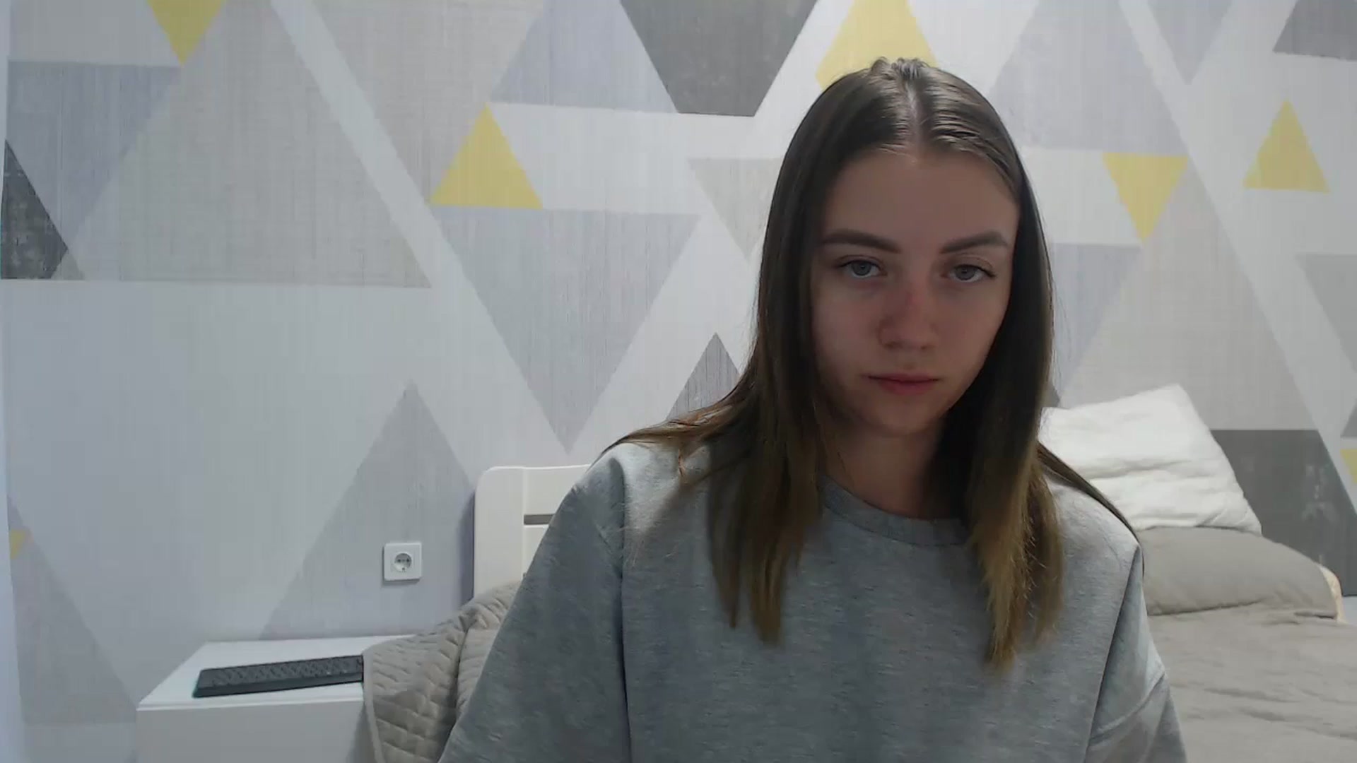 Gallery image thumbnail from Sulfate0's myfreecams stream on, 08/11/2025, 06:13 image 15 of 20