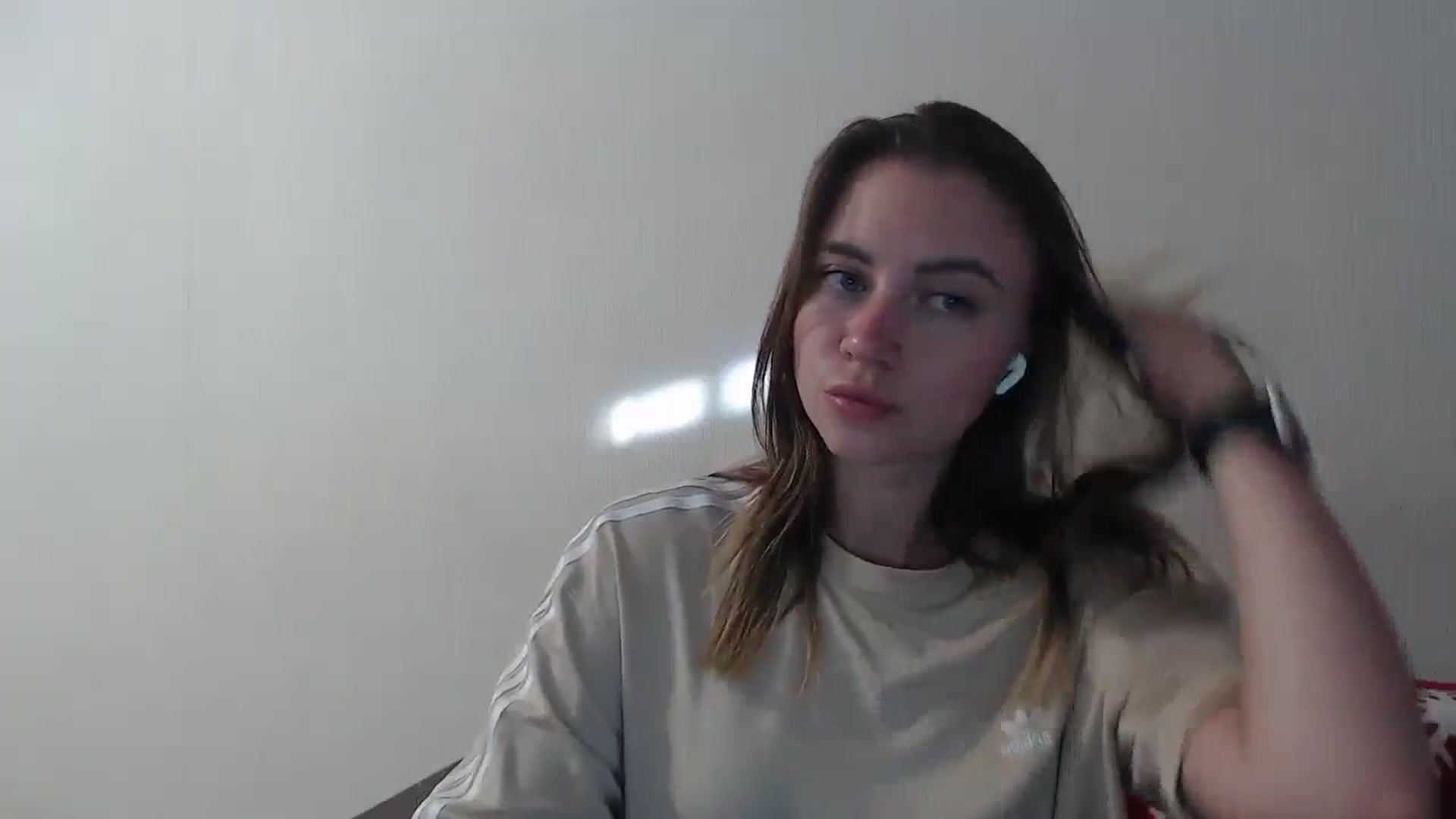 Gallery image thumbnail from Sulfate0's myfreecams stream on, 08/13/2025, 14:45 image 16 of 20