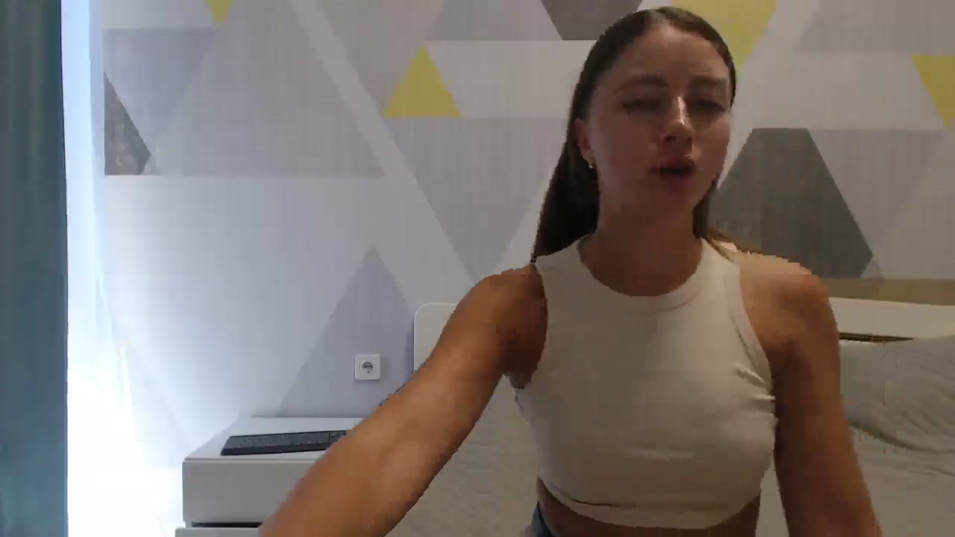 Gallery image thumbnail from Sulfate0's myfreecams stream on, 08/16/2025, 09:55 image 13 of 20