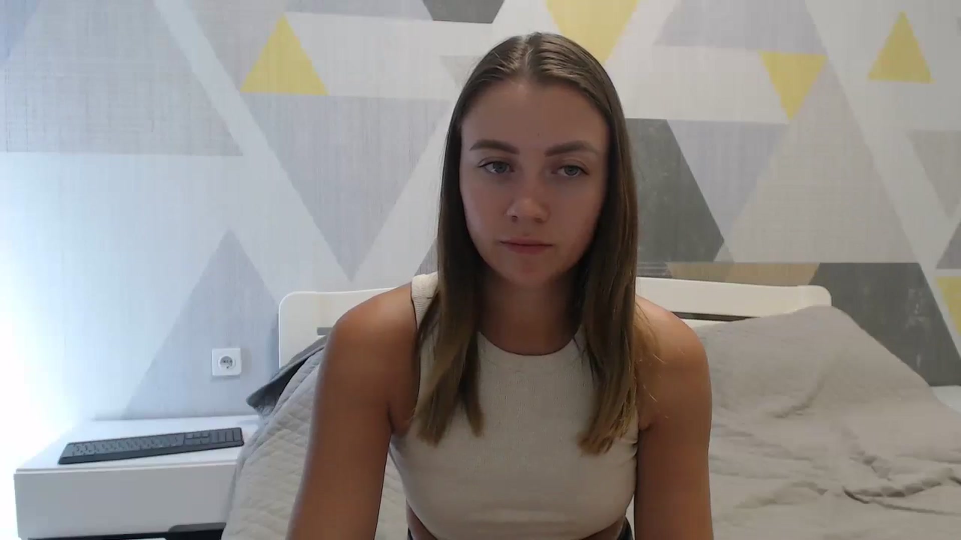 Gallery image thumbnail from Sulfate0's myfreecams stream on, 08/16/2025, 10:31 image 11 of 20