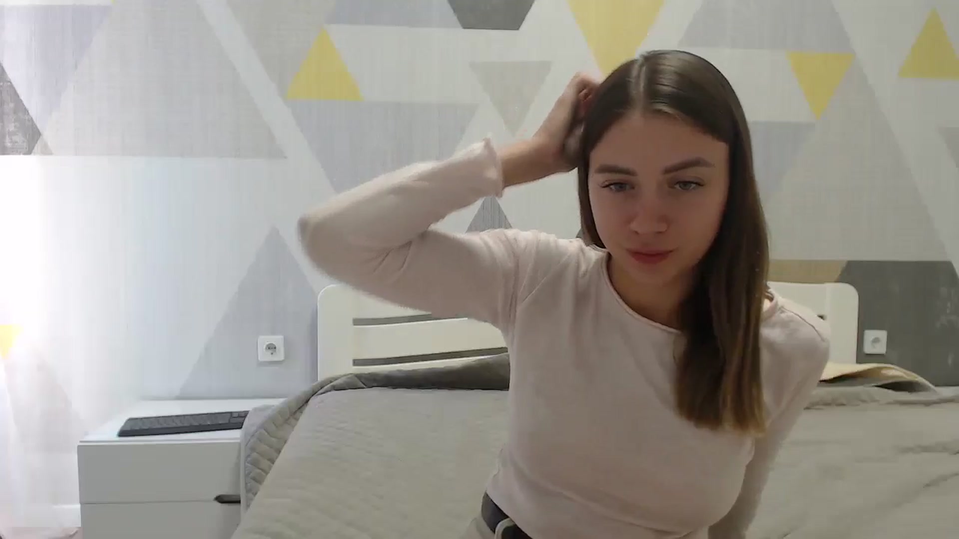 Gallery image thumbnail from Sulfate0's myfreecams stream on, 08/25/2025, 12:07 image 15 of 20