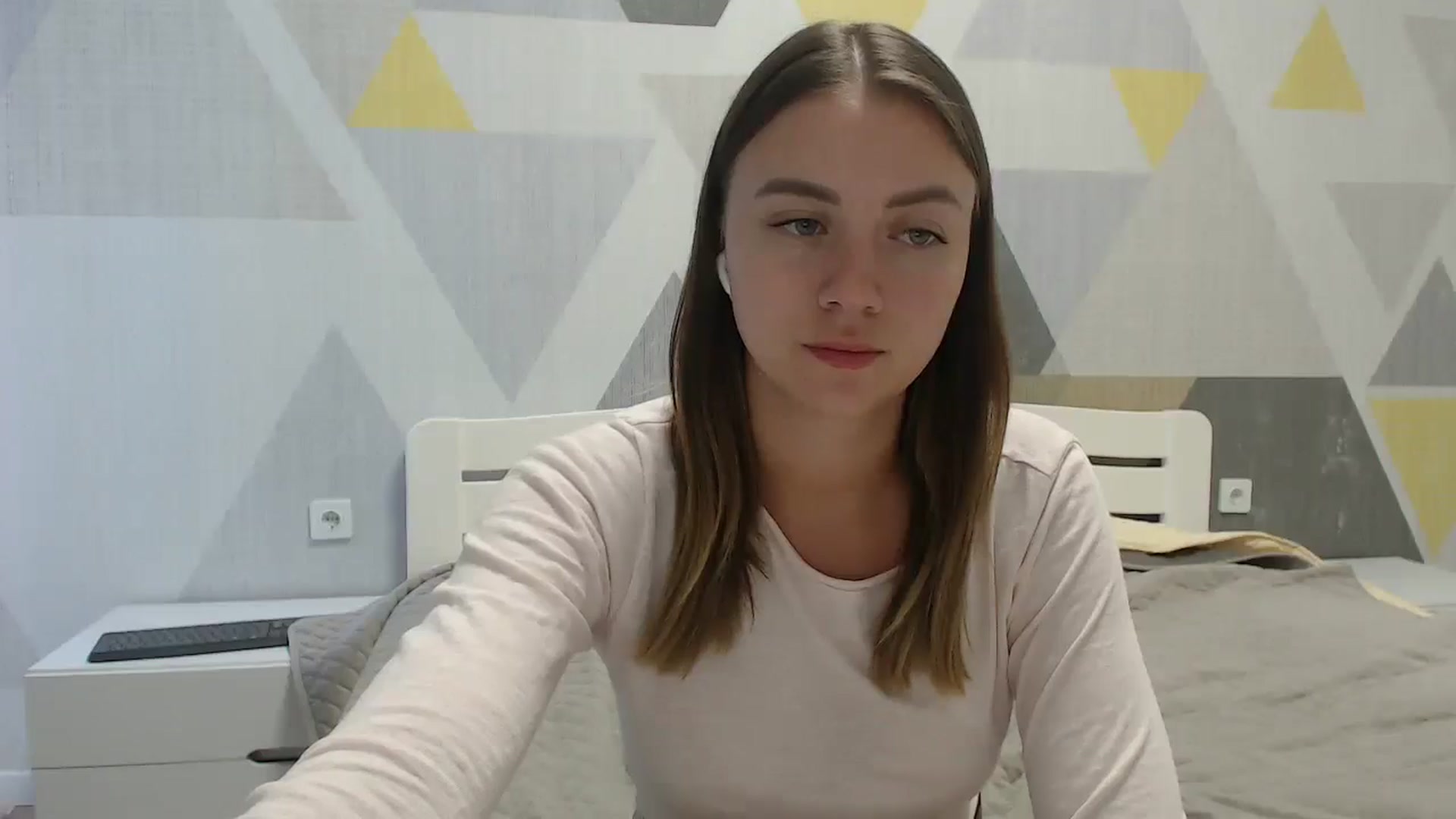 Gallery image thumbnail from Sulfate0's myfreecams stream on, 08/25/2025, 13:46 image 13 of 20