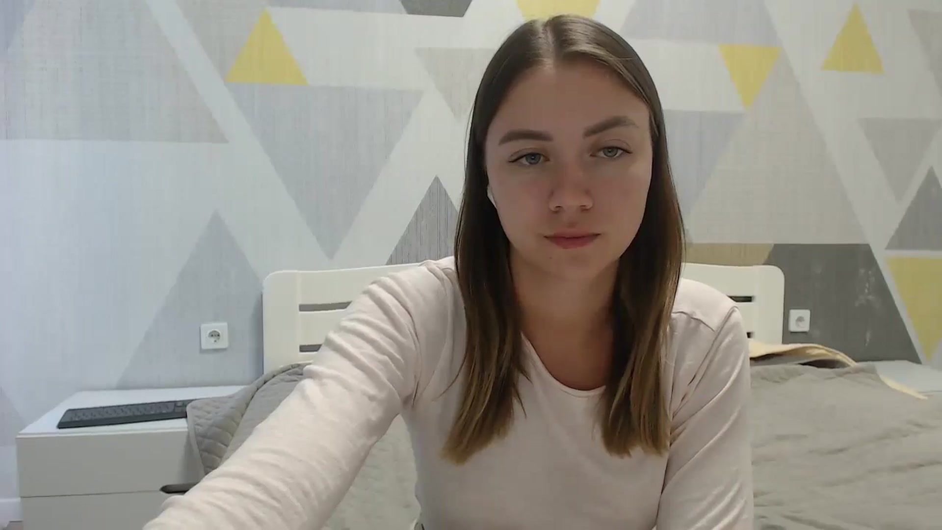 Gallery image thumbnail from Sulfate0's myfreecams stream on, 08/25/2025, 13:46 image 12 of 20