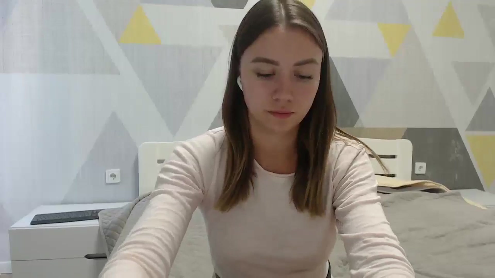 Gallery image thumbnail from Sulfate0's myfreecams stream on, 08/25/2025, 13:46 image 5 of 20