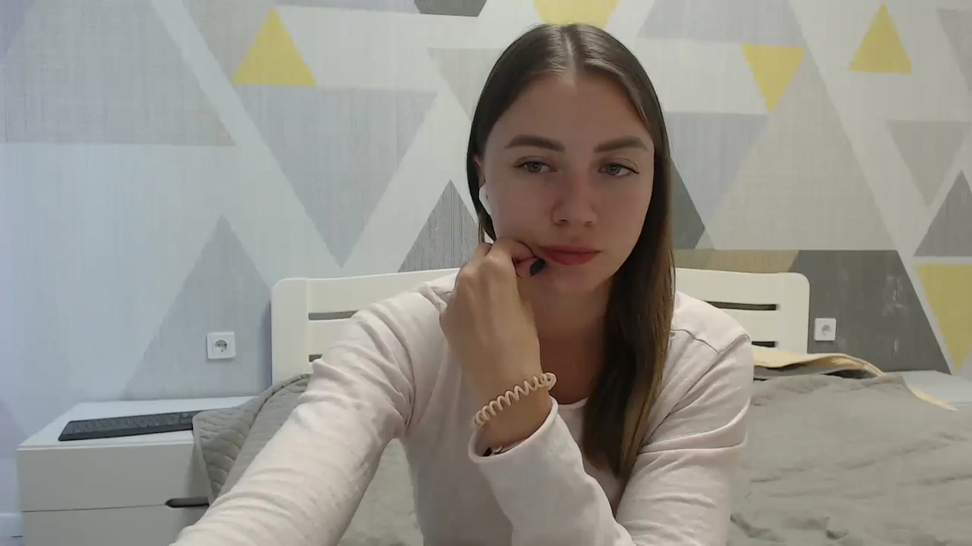 Gallery image thumbnail from Sulfate0's myfreecams stream on, 08/25/2025, 14:28 image 4 of 20