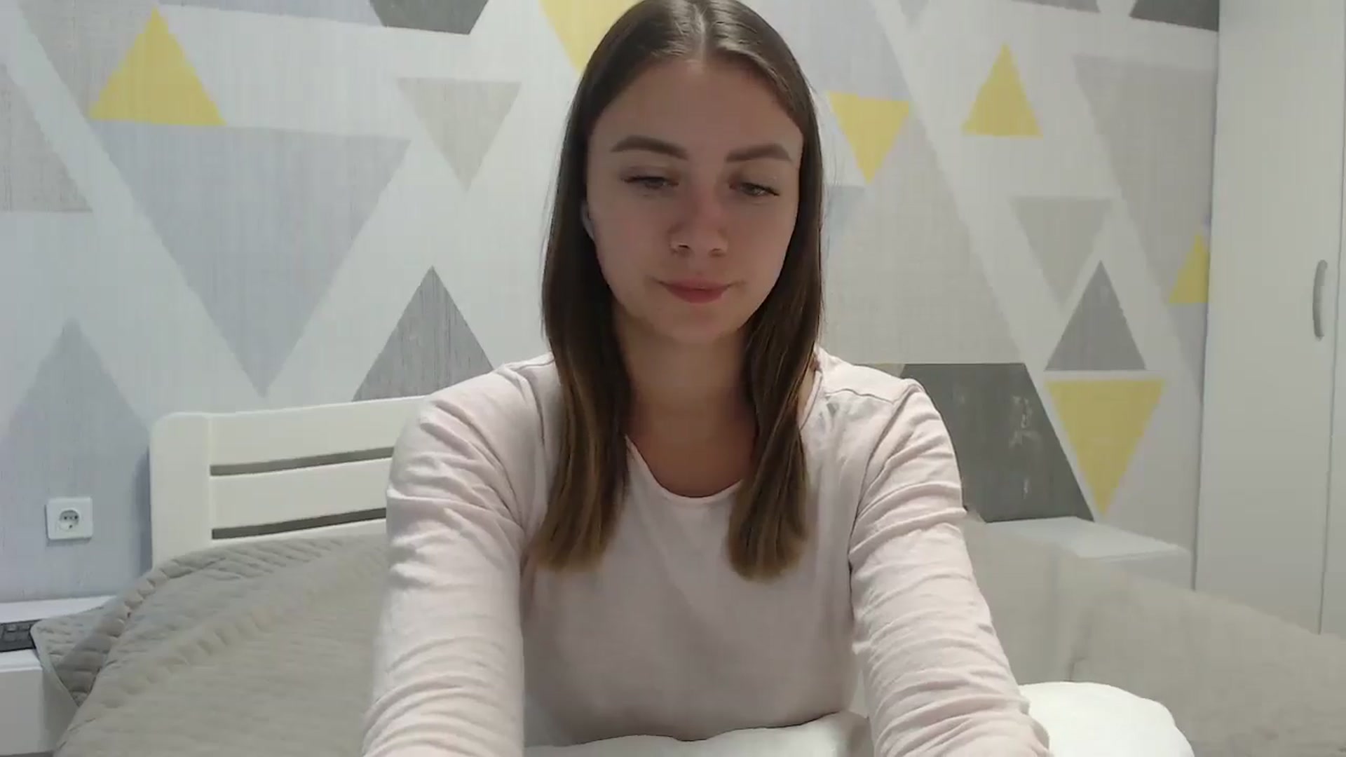 Gallery image thumbnail from Sulfate0's myfreecams stream on, 08/25/2025, 15:35 image 9 of 20