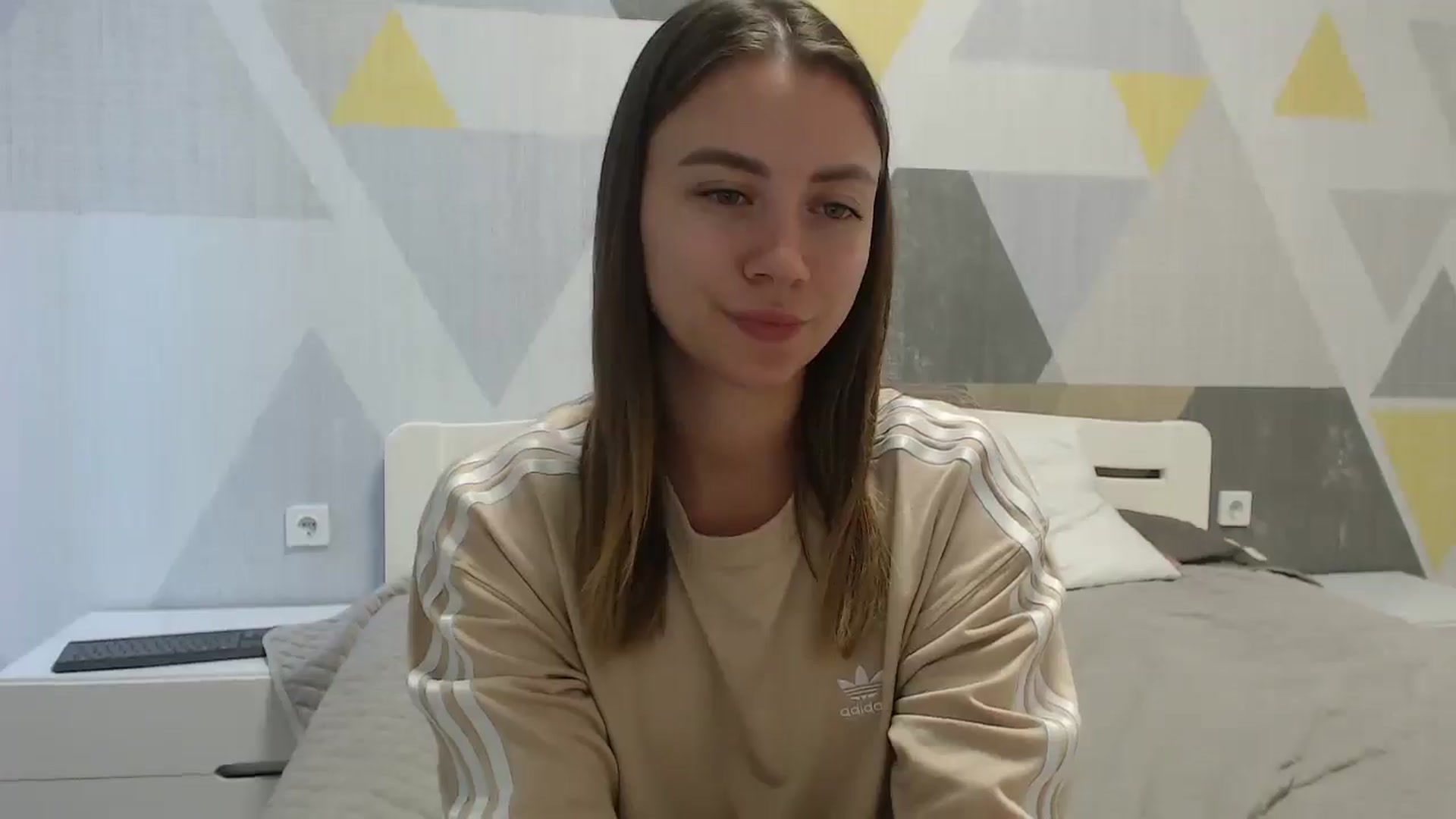Gallery image thumbnail from Sulfate0's myfreecams stream on, 08/26/2025, 08:37 image 13 of 20