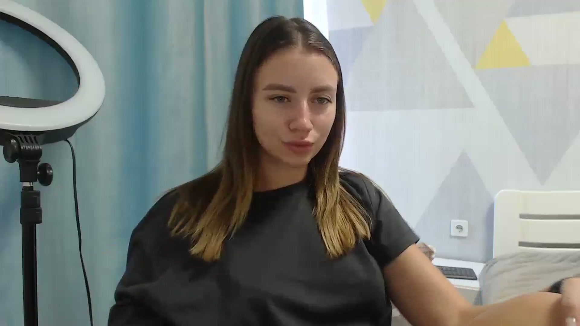 Gallery image thumbnail from Sulfate0's myfreecams stream on, 08/27/2025, 09:23 image 7 of 20