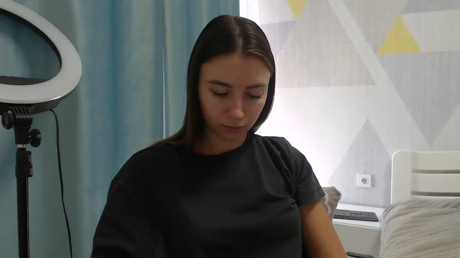 Gallery image thumbnail from Sulfate0's myfreecams stream on, 08/27/2025, 09:40 image 3 of 20